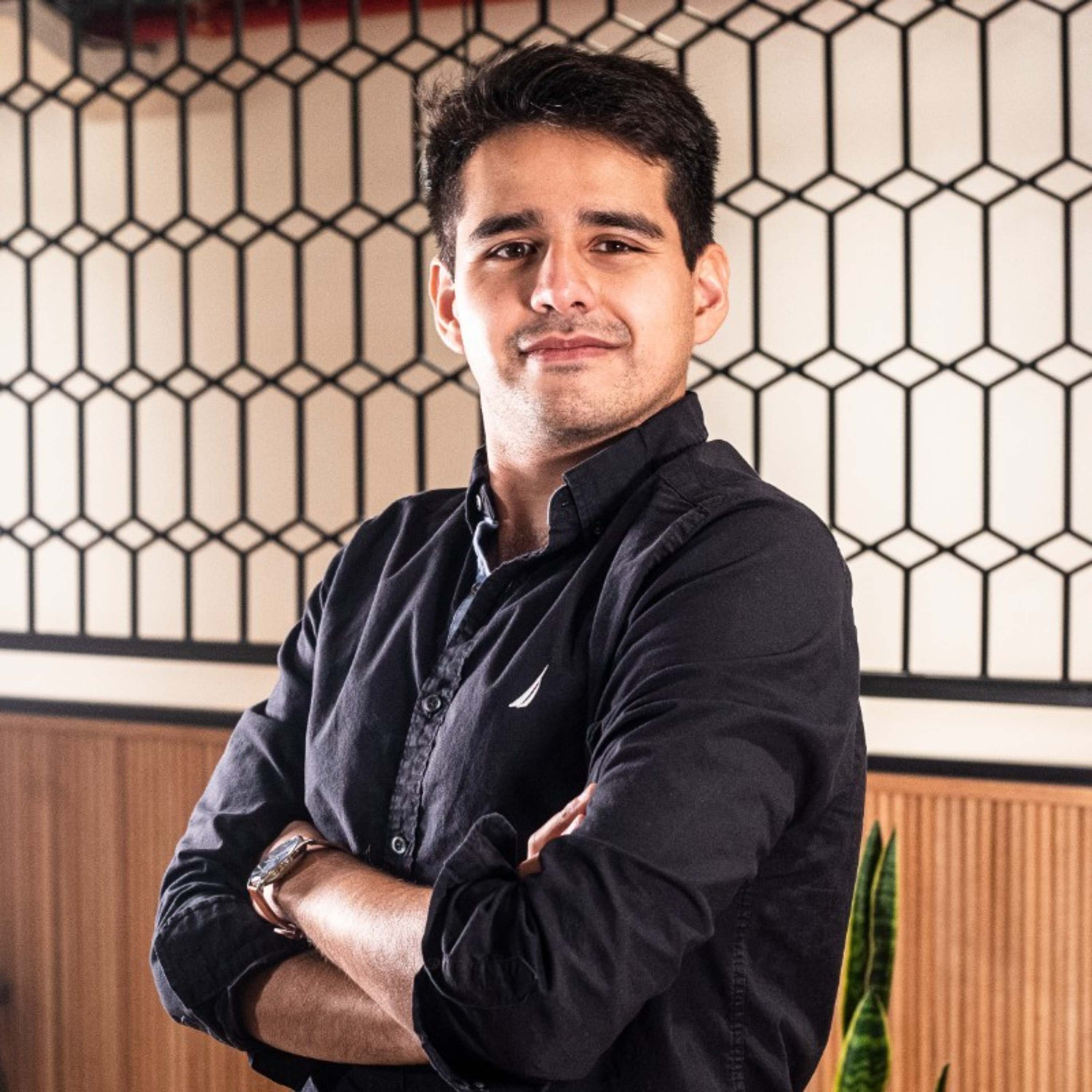 Hacia Afuera con Omar Espejel