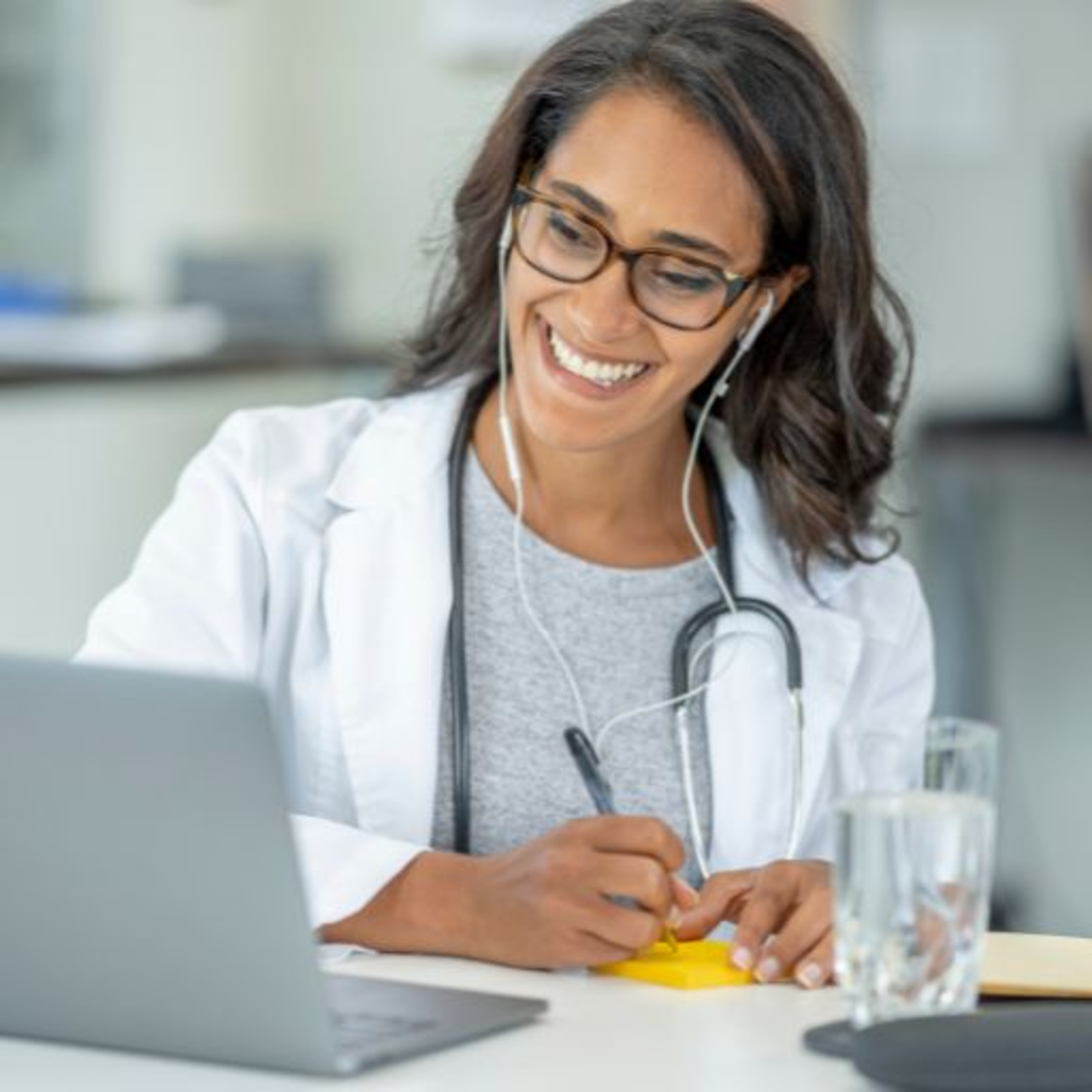 Remote Patient Monitoring In Healthcare episode artwork
