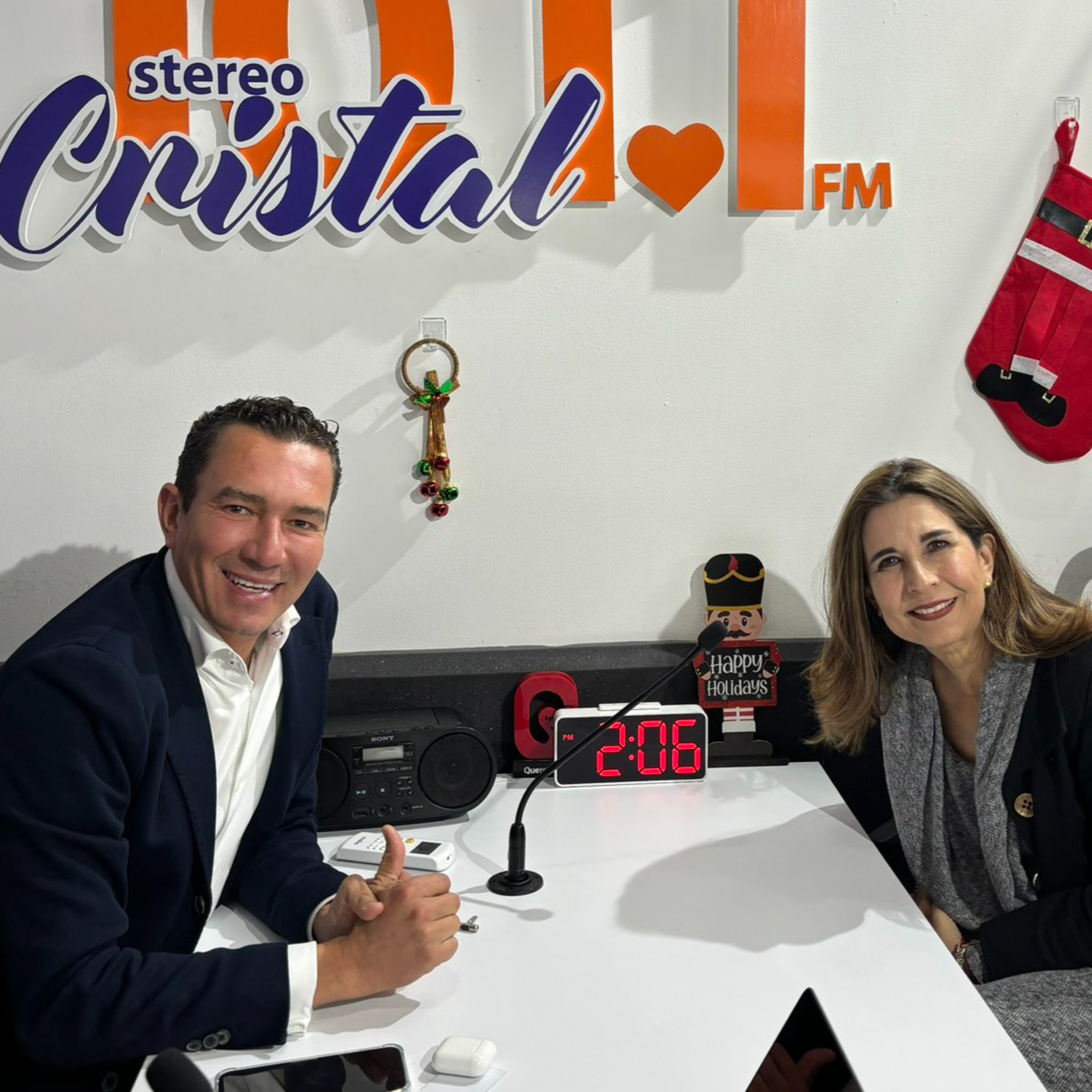 Latiendo Juntos: Alejandra Ruiz Revela el Corazón Solidario de HITO episode artwork