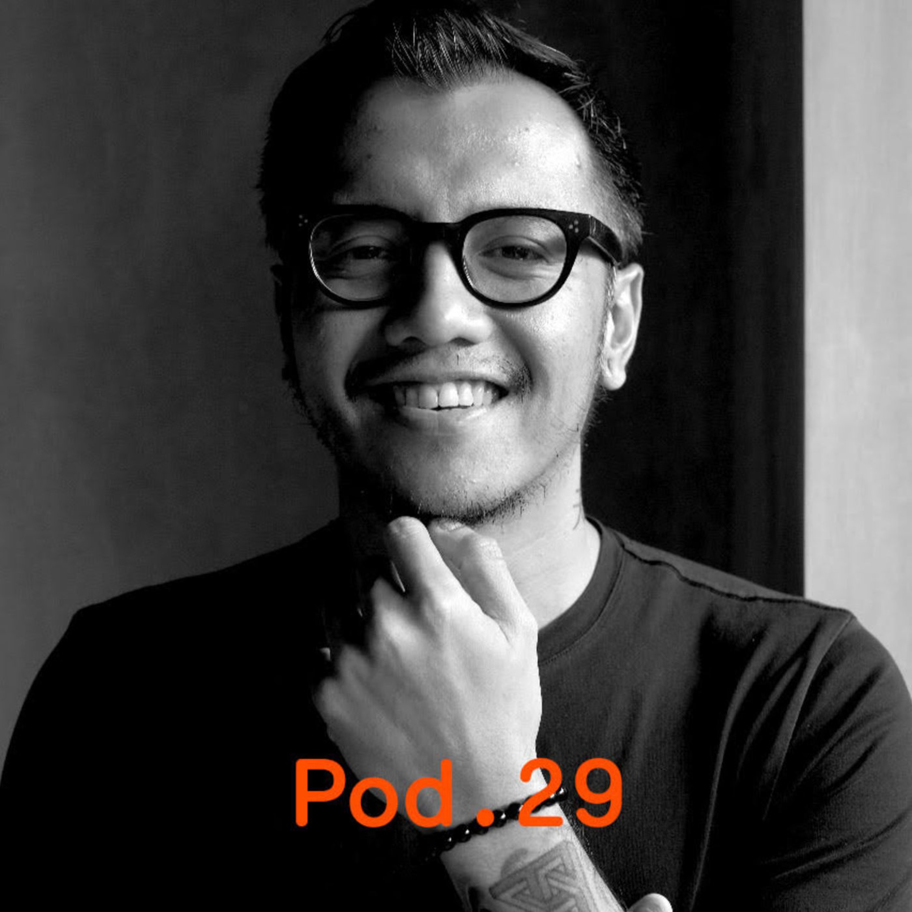 Pod.29 TALKS ABOUT THICK, THIN AND EVERYTHING IN BETWEEN with Akbar Capri episode artwork