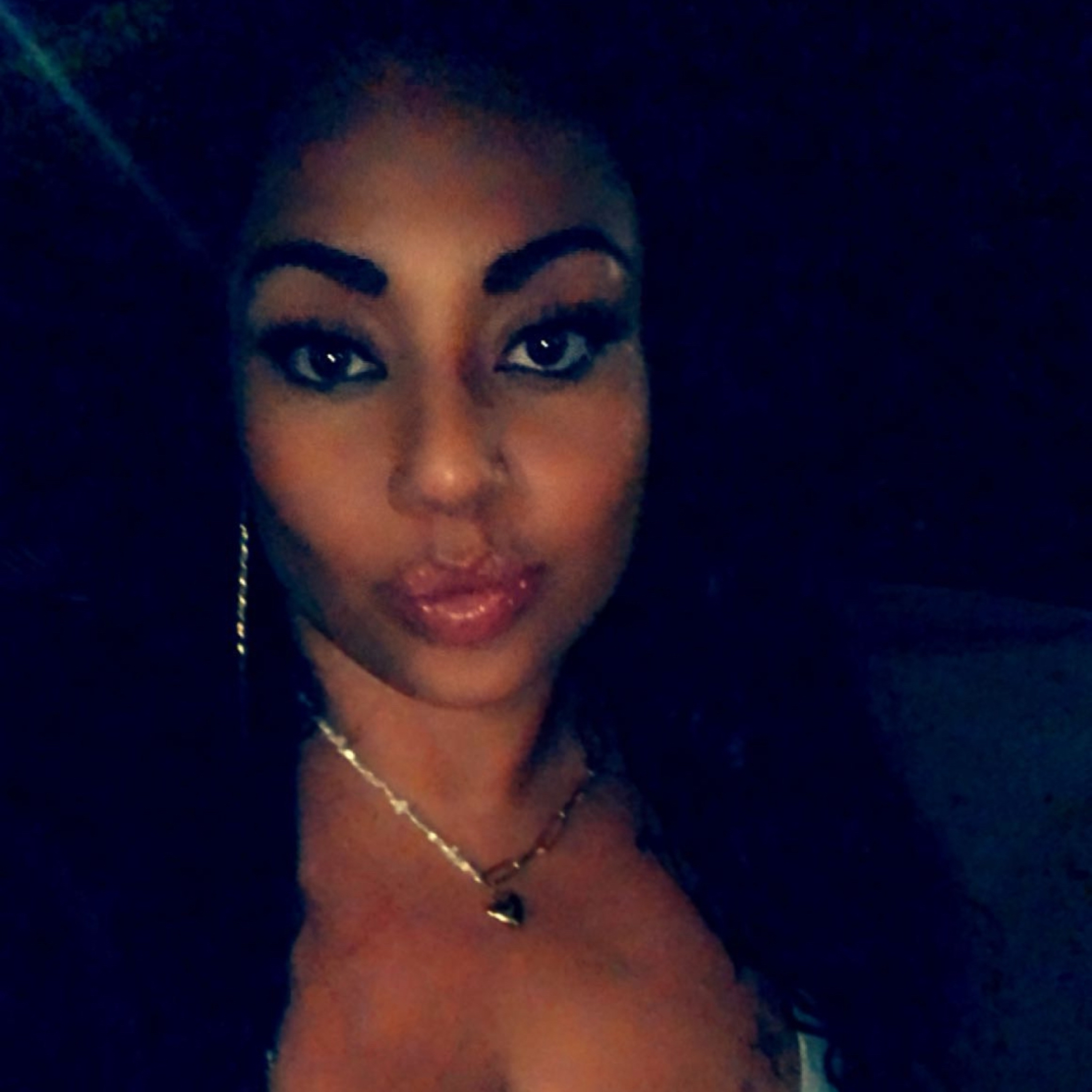 Preciouzeyezrealeyez