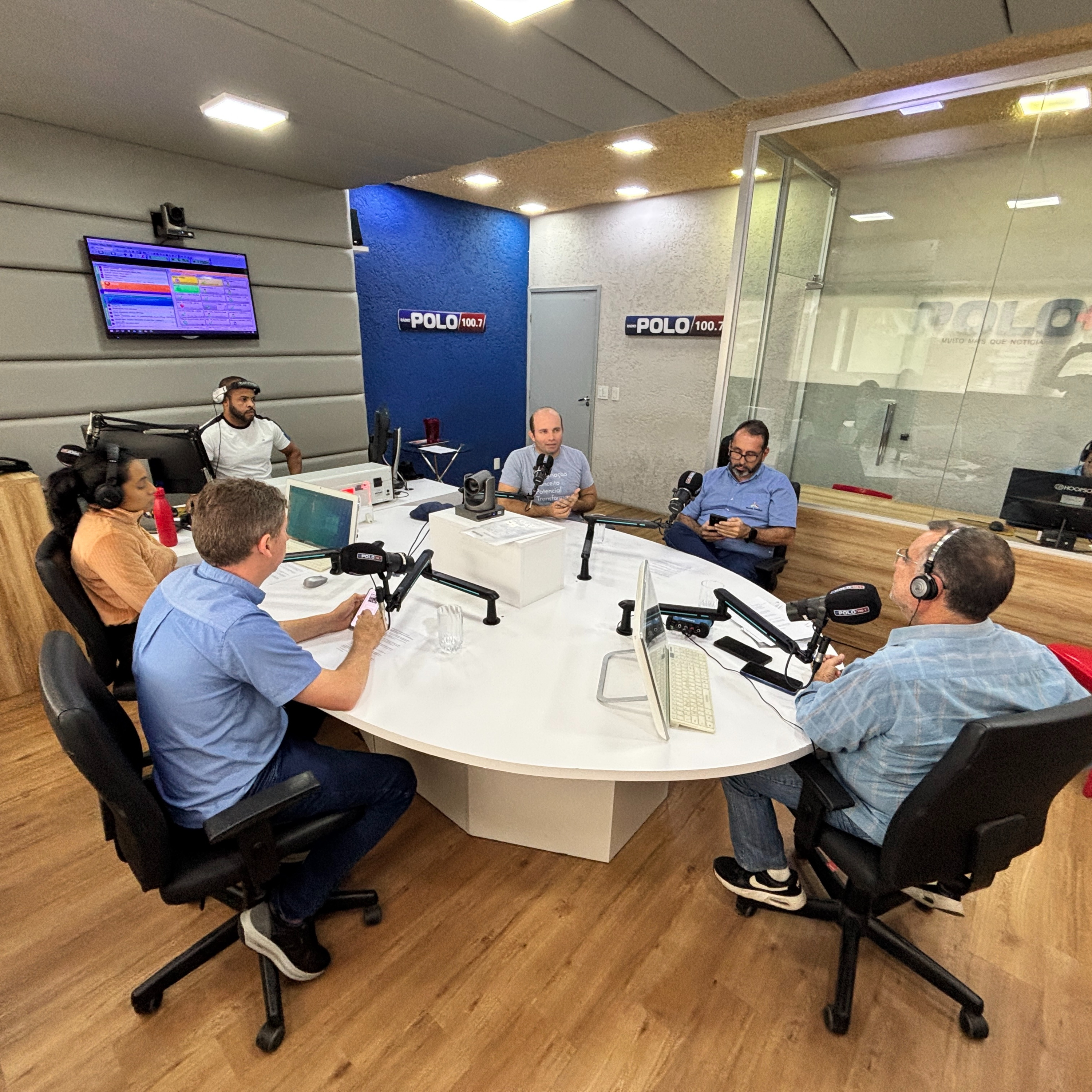 13.05.2026 - Fim da Taxa das Blusinhas e possíveis impactos no Polo de Confecções são temas de entrevista na Polo FM episode artwork
