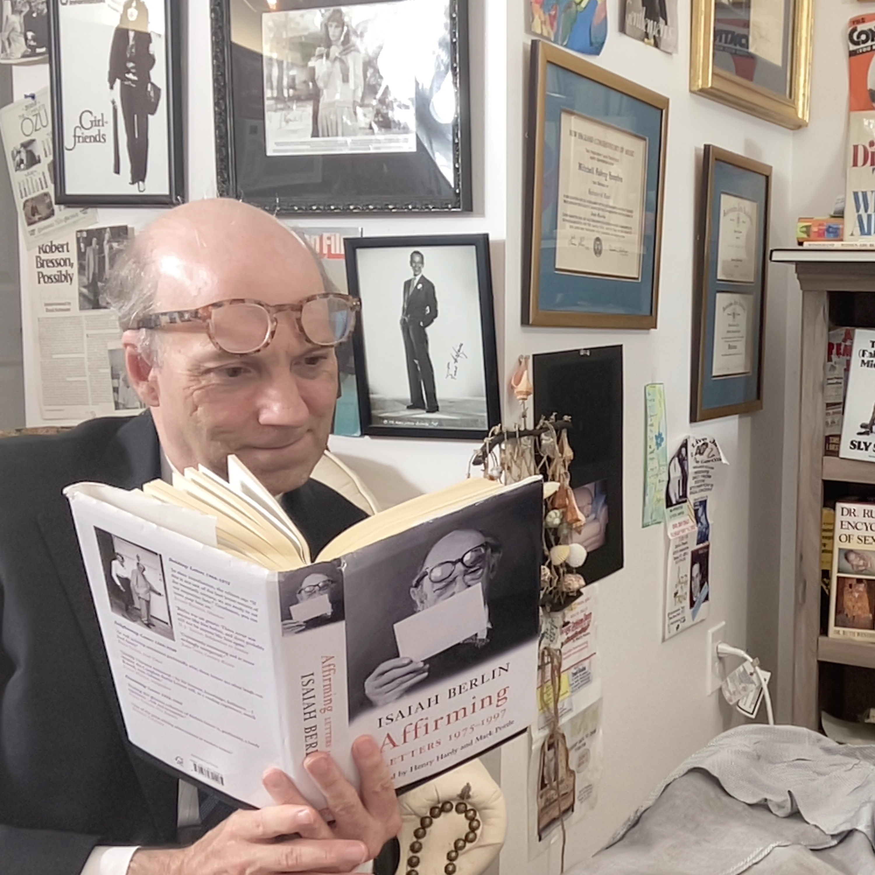 Journey of an Aesthete Podcasthttps://www.jouneyofanaesthetepodcast.com/