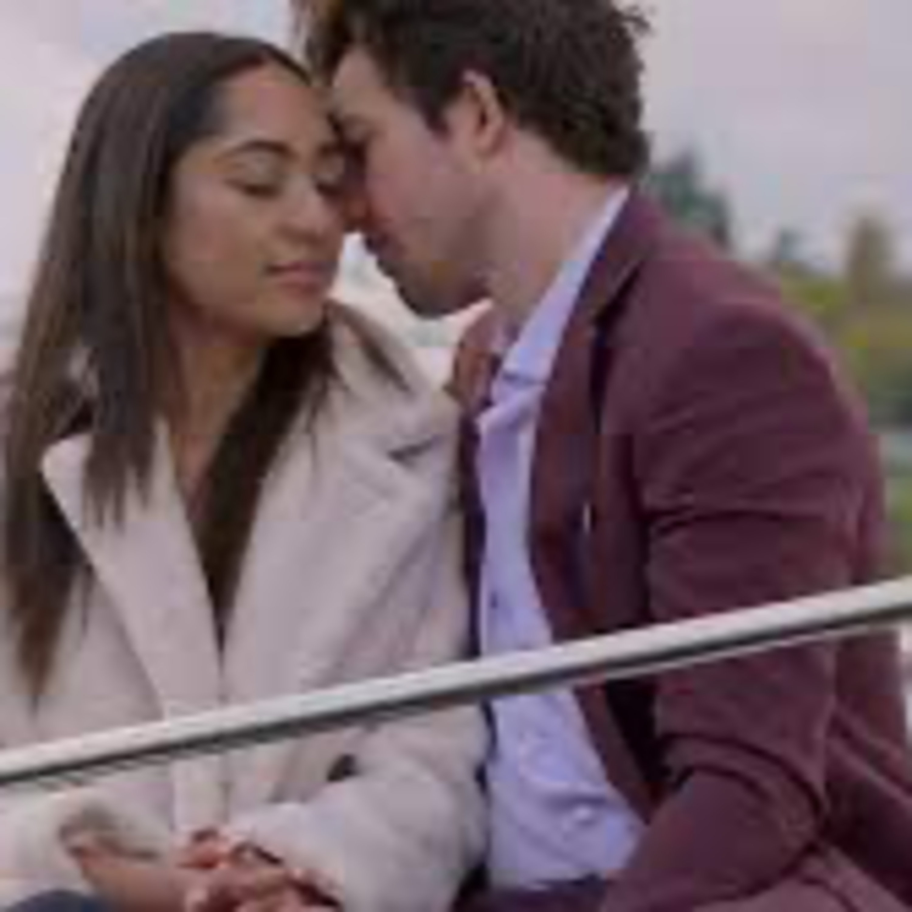 Love Is Blind Season 4 EPS7 - Living Arrangements Weeds Out The Fakers