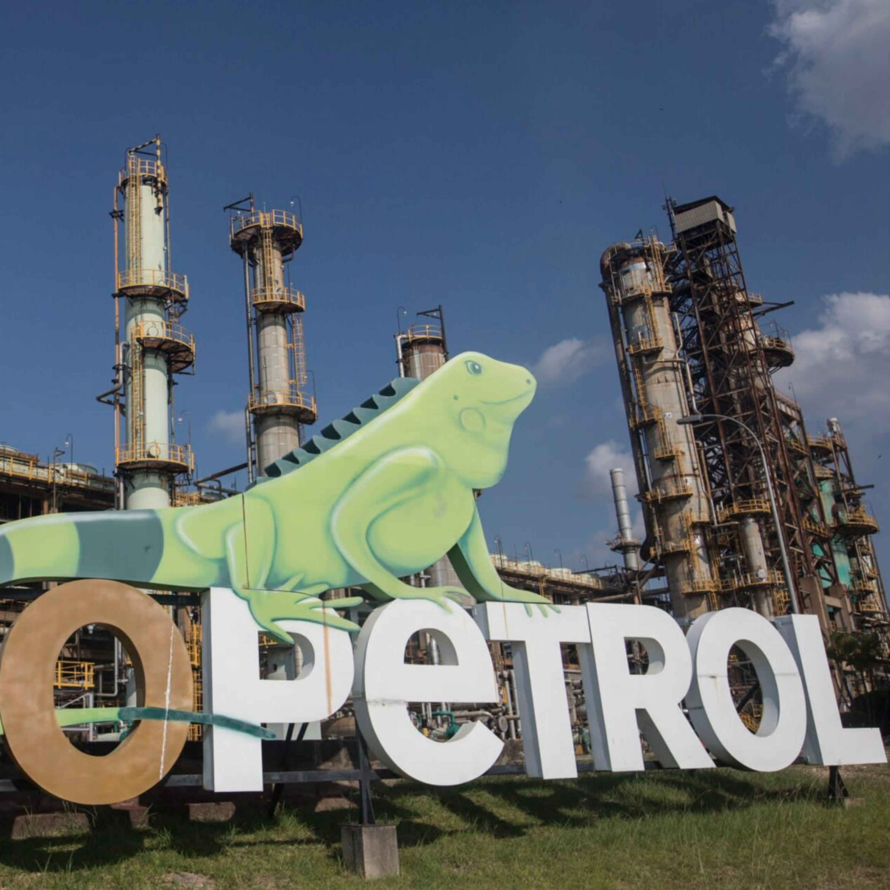 Sindicato de Ecopetrol alerta sobre por plan de desinversión en 2024  episode artwork