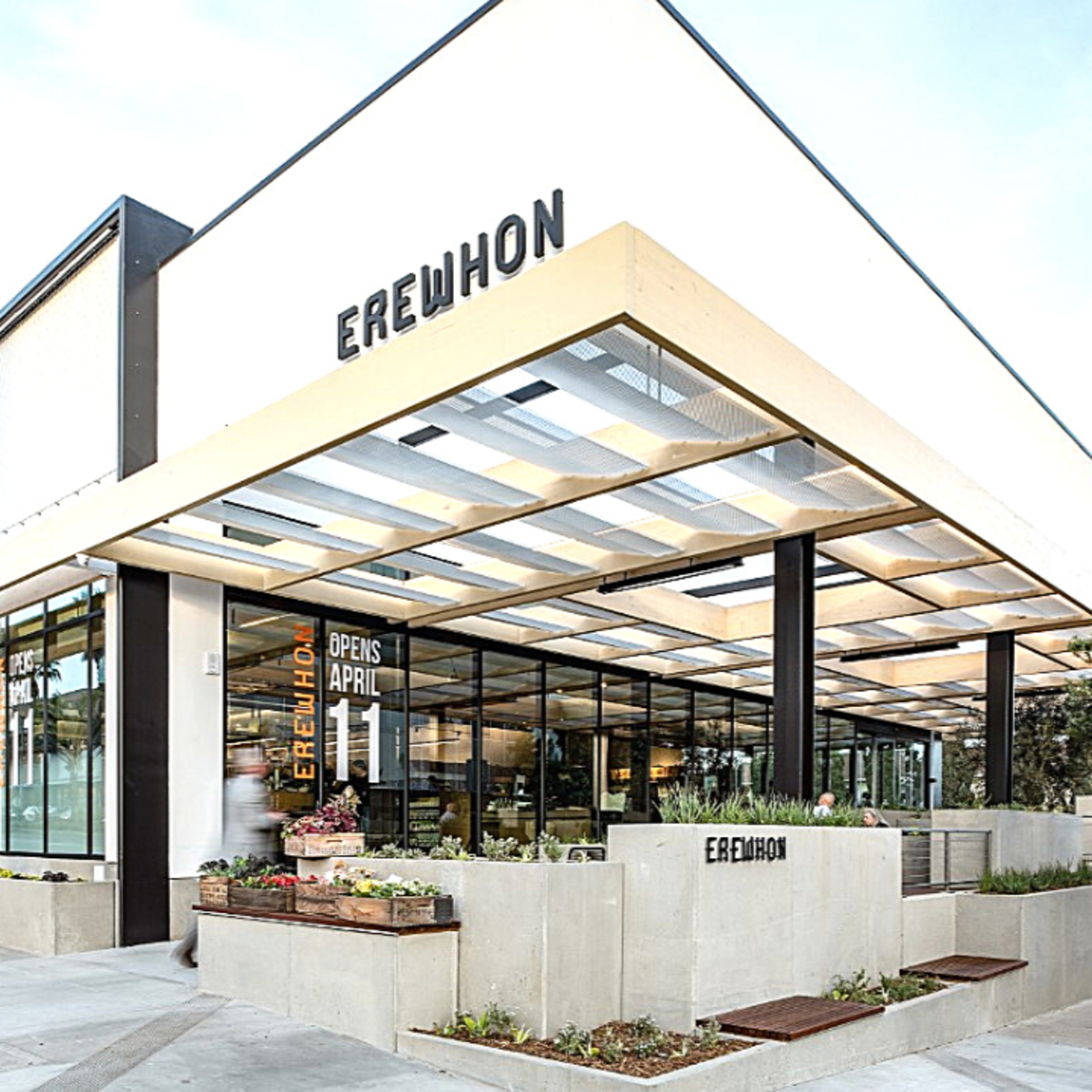 Inside The Most Expensive Grocery Store In LA, Erewhon Grocery Store episode artwork