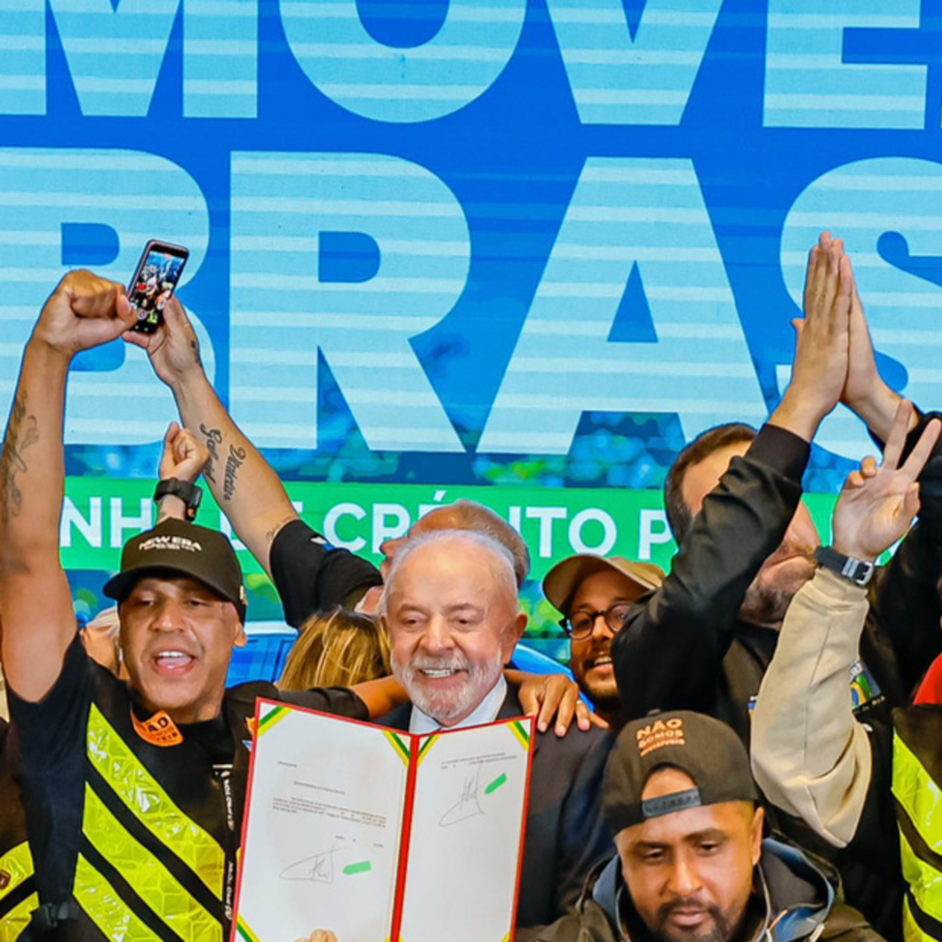 🎙️DISCURSO | Lula participa de lançamento de programa de linha de crédito para motoristas de app e taxistas - 19-05-26 episode artwork