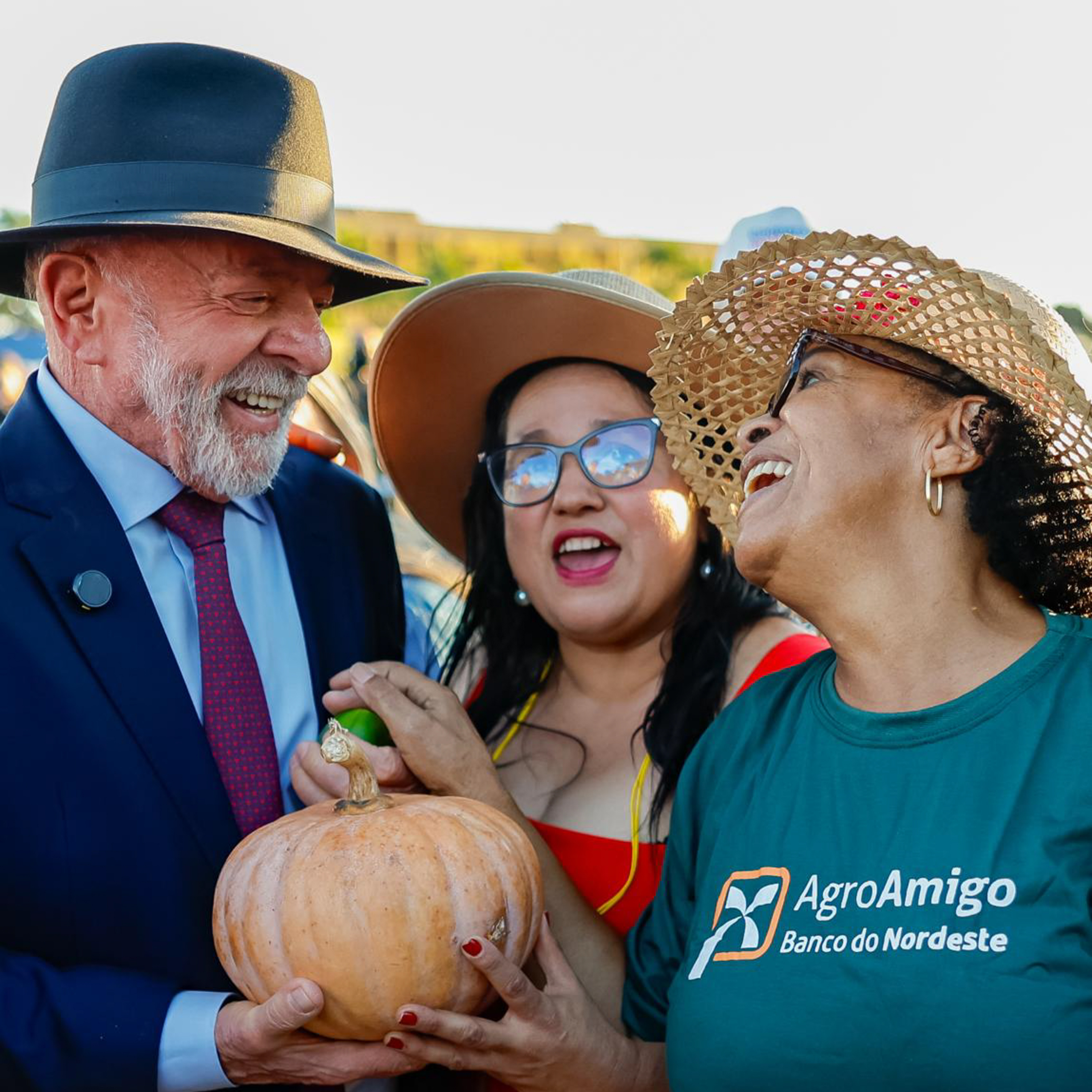 🎙️DISCURSO | Lula participa de cerimônia de Lançamento do Plano Safra da Agricultura Familiar 2026/2027 - 30-06-26 episode artwork