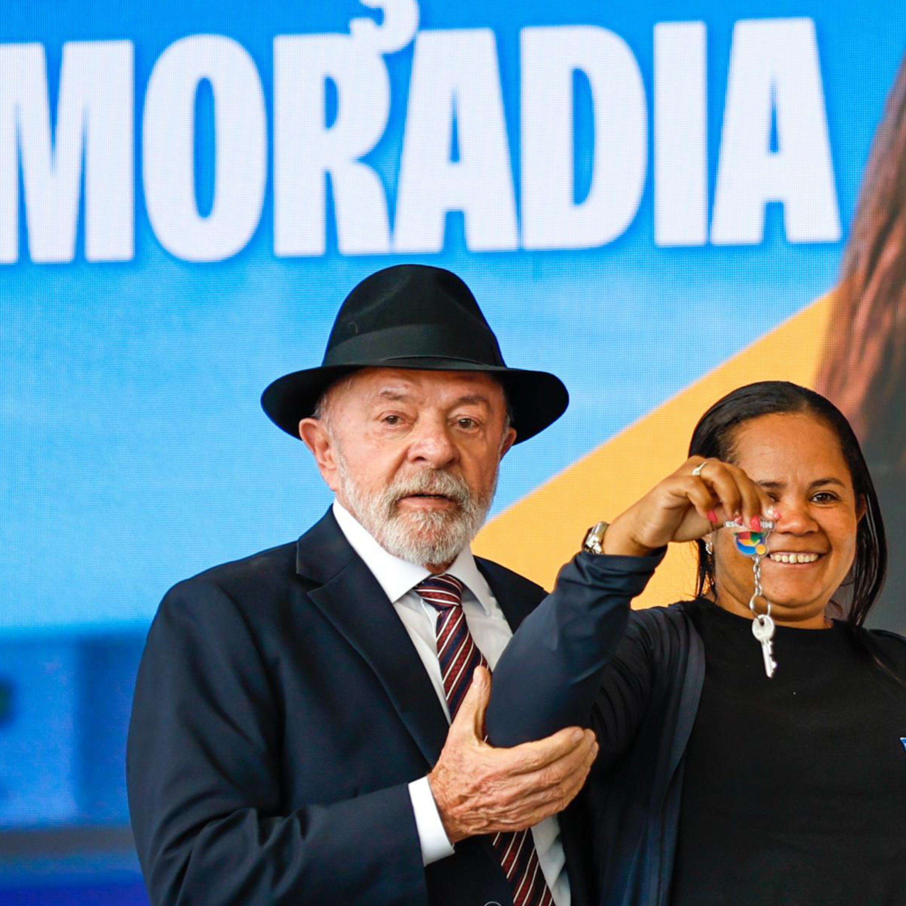 🎙️DISCURSO | Lula participa de entregas nas áreas de saúde, educação e habitação - 03-07-26 episode artwork