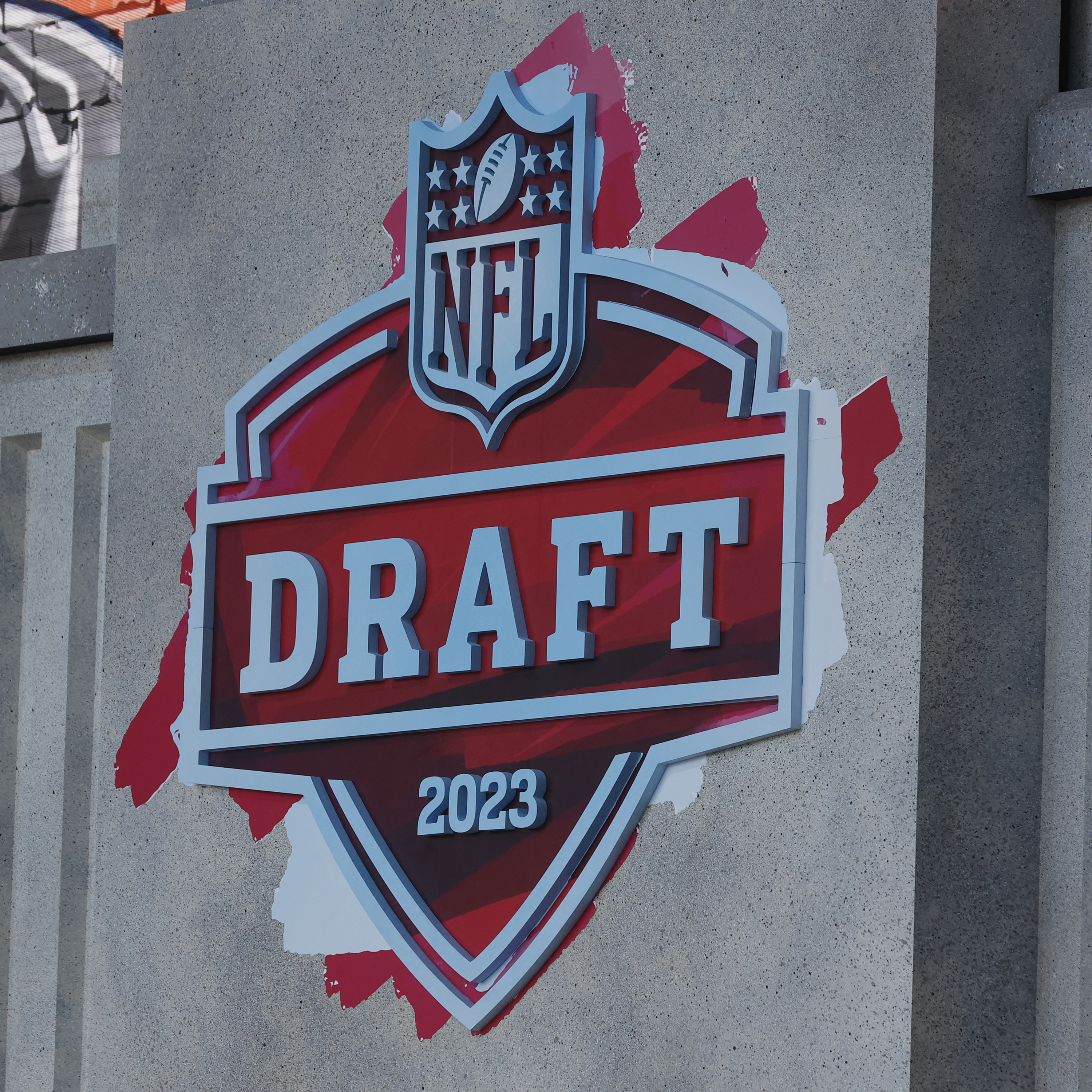 As principais escolhas do Draft 2023 da NFL episode artwork