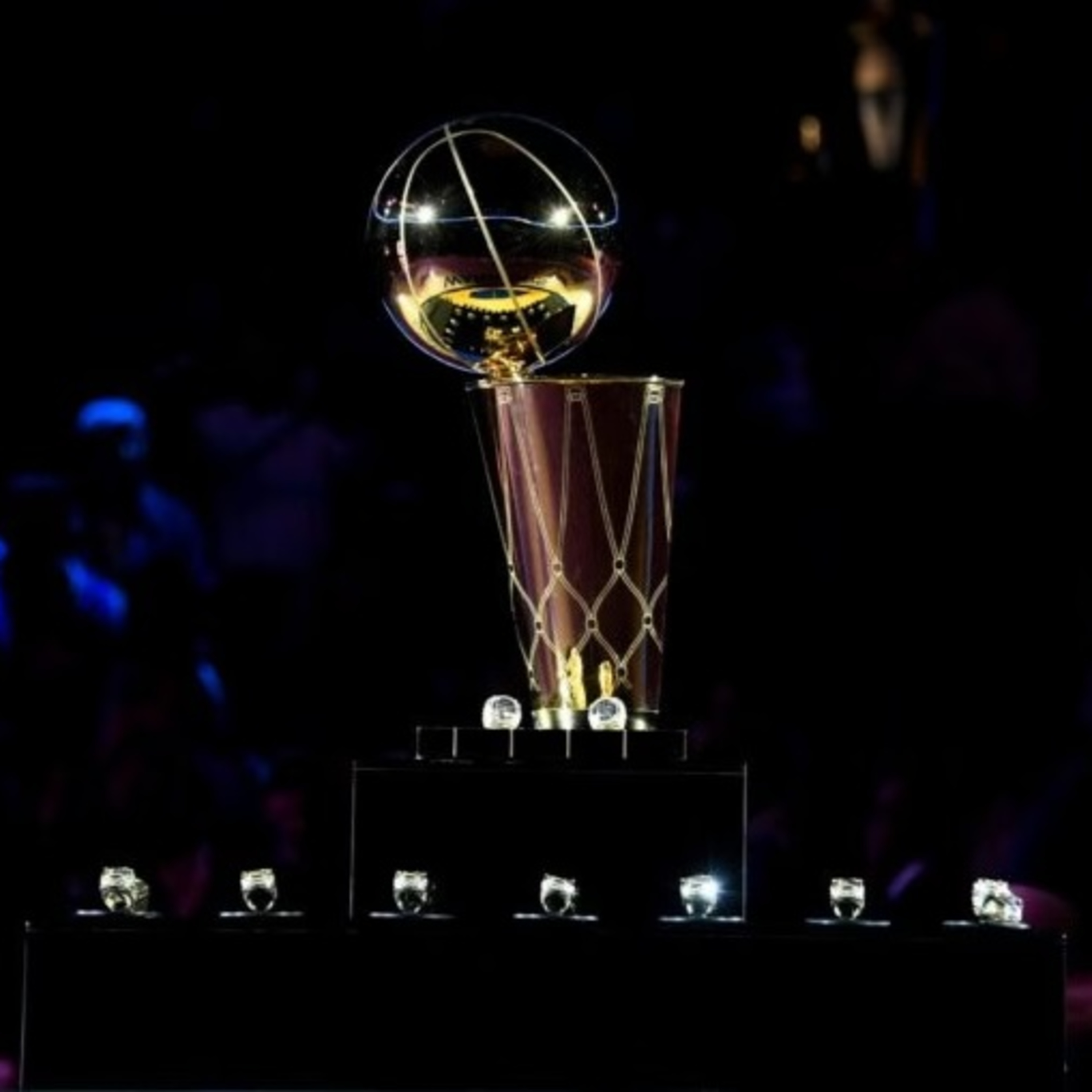 Os favoritos ao título em mais uma temporada da NBA episode artwork