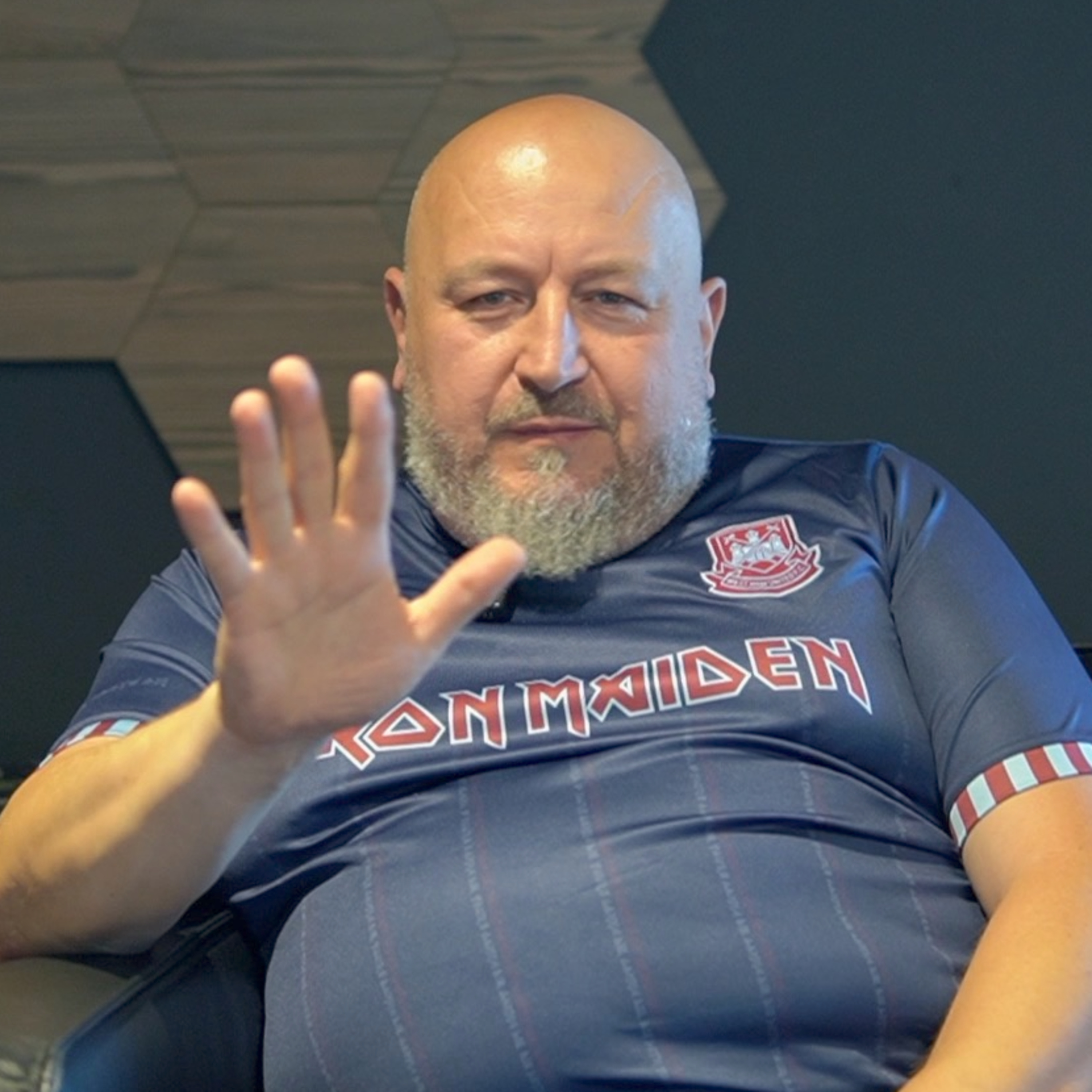 CZASEM MYŚLĘ, ŻE MOJA PRACA JEST BEZWARTOŚCIOWA - MARCIN GRZYWACZ (ELEVEN SPORTS)