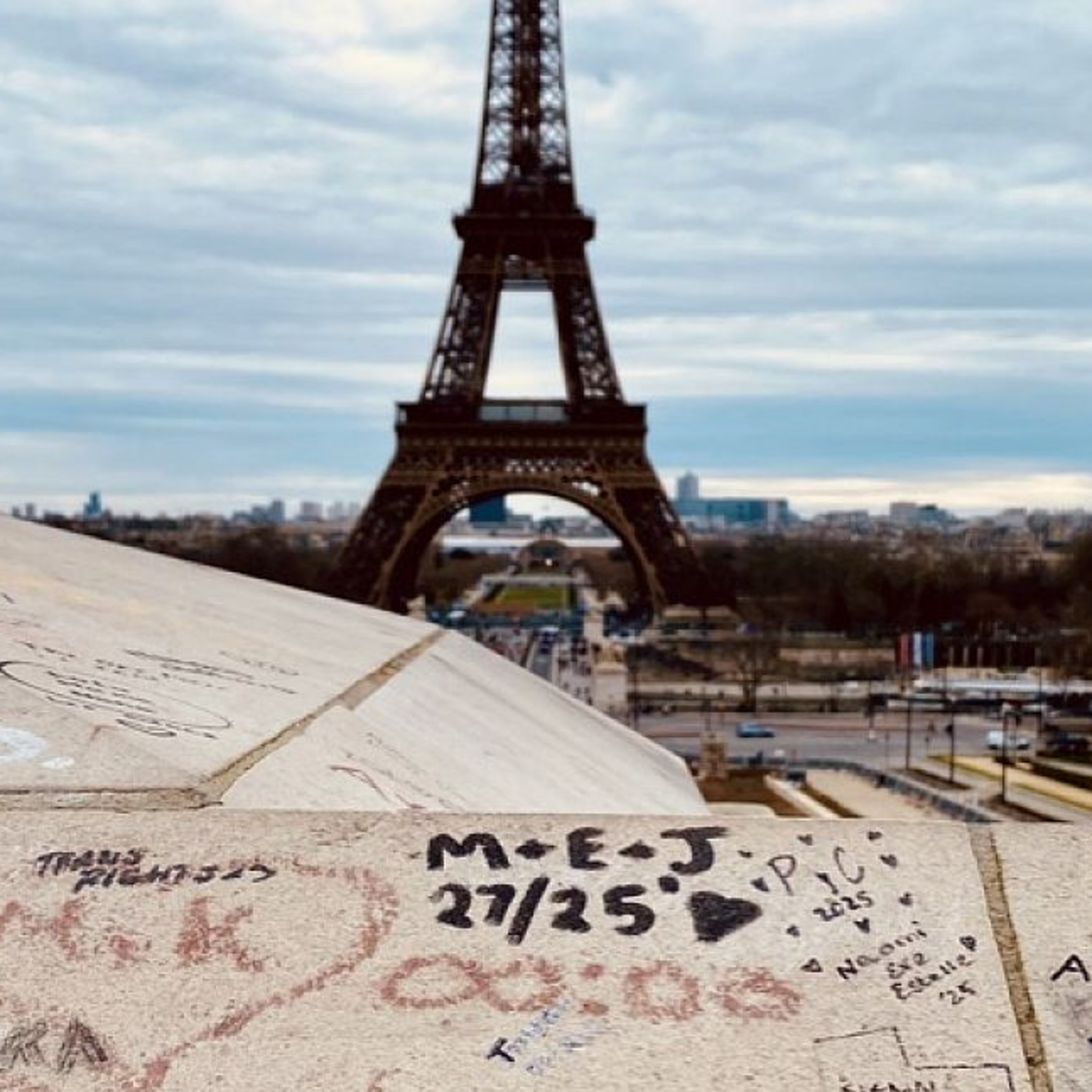 DOK.fest München Podcast. Im Kino. Zuhause.