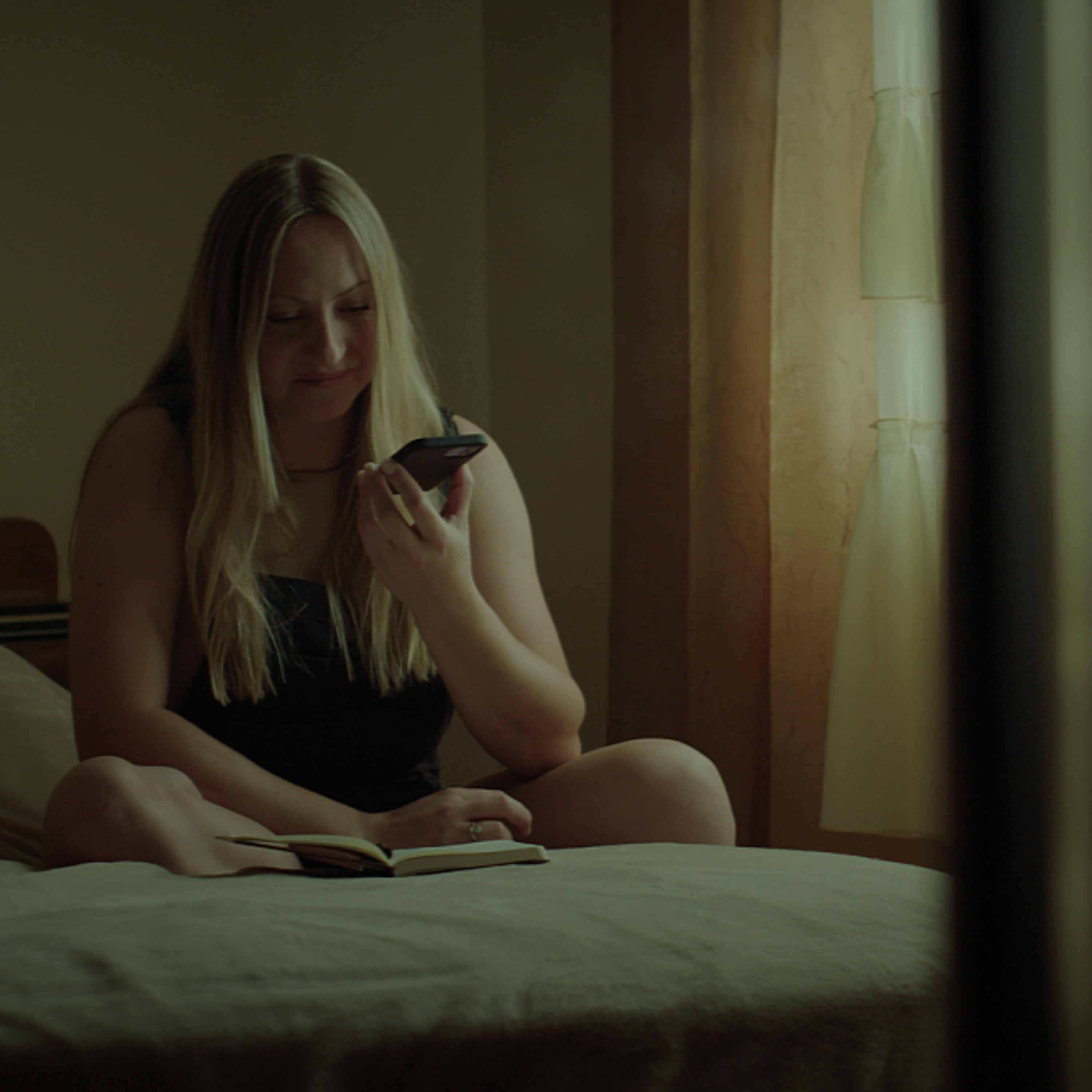 DOK.fest München Podcast. Im Kino. Zuhause.