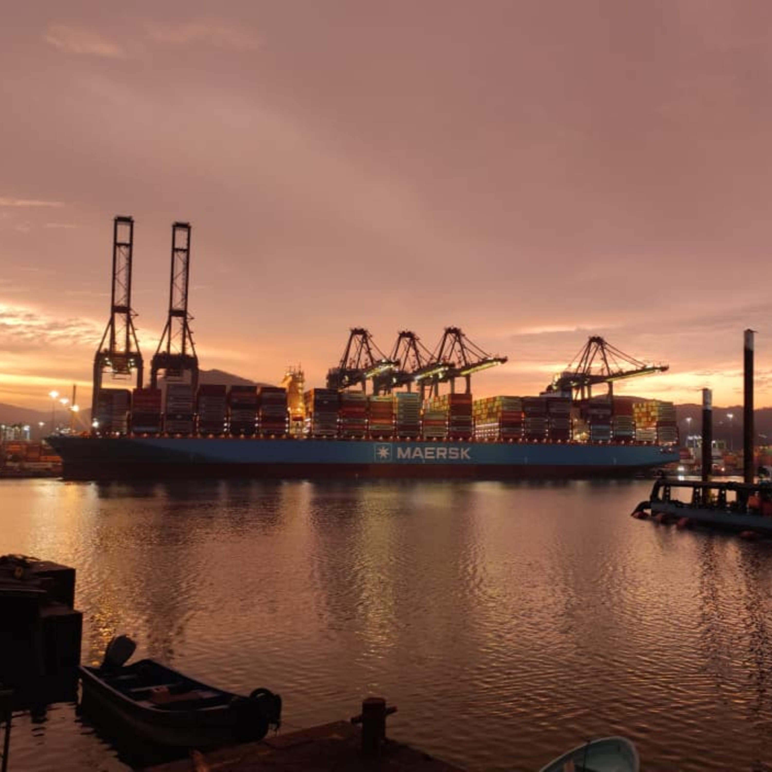 Puerto de Manzanillo la inoperancia que pone jaque a la actividad portuaria episode artwork