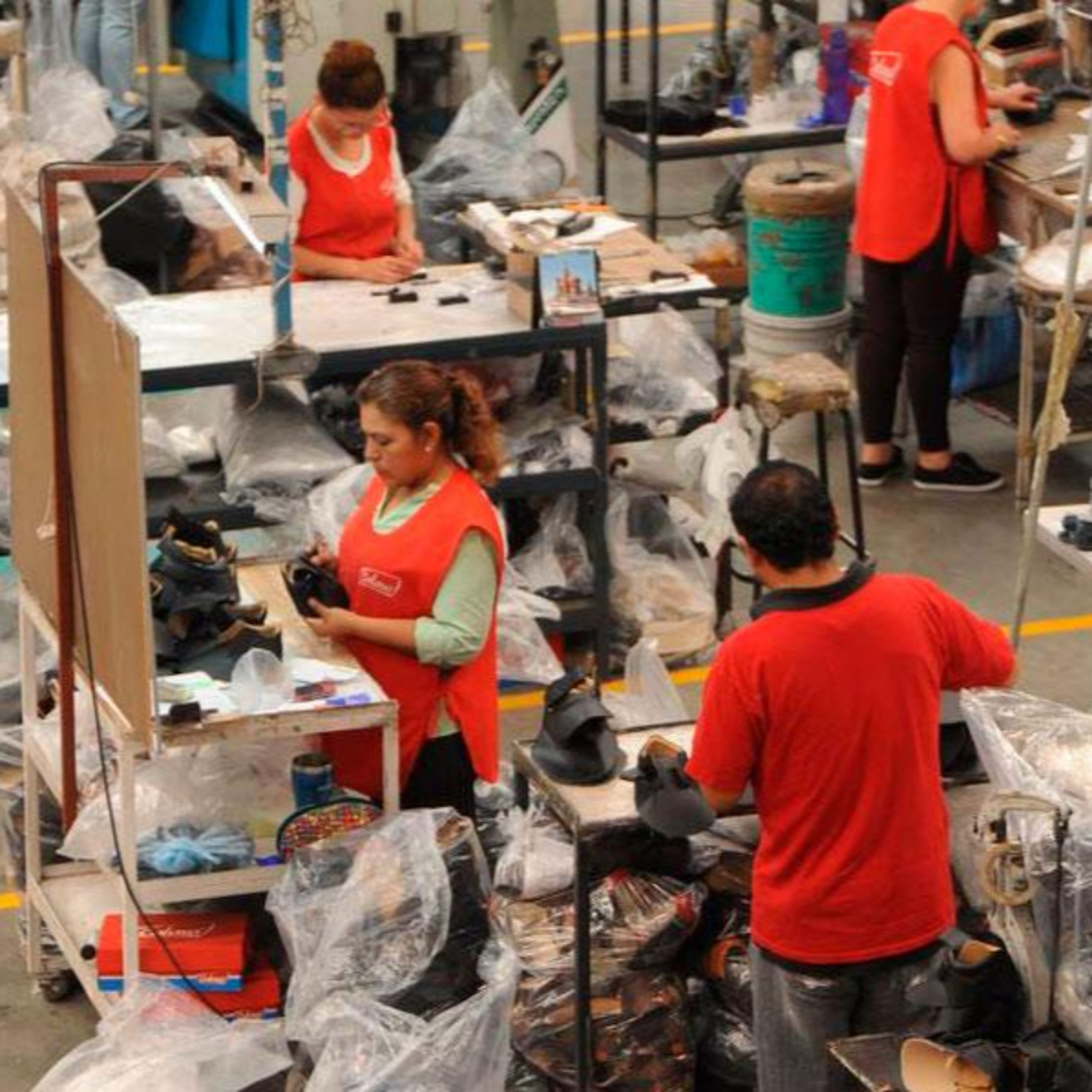 Nueva sanción comercial de USA a México por importación de productos fabricados con mano de obra forzosa episode artwork