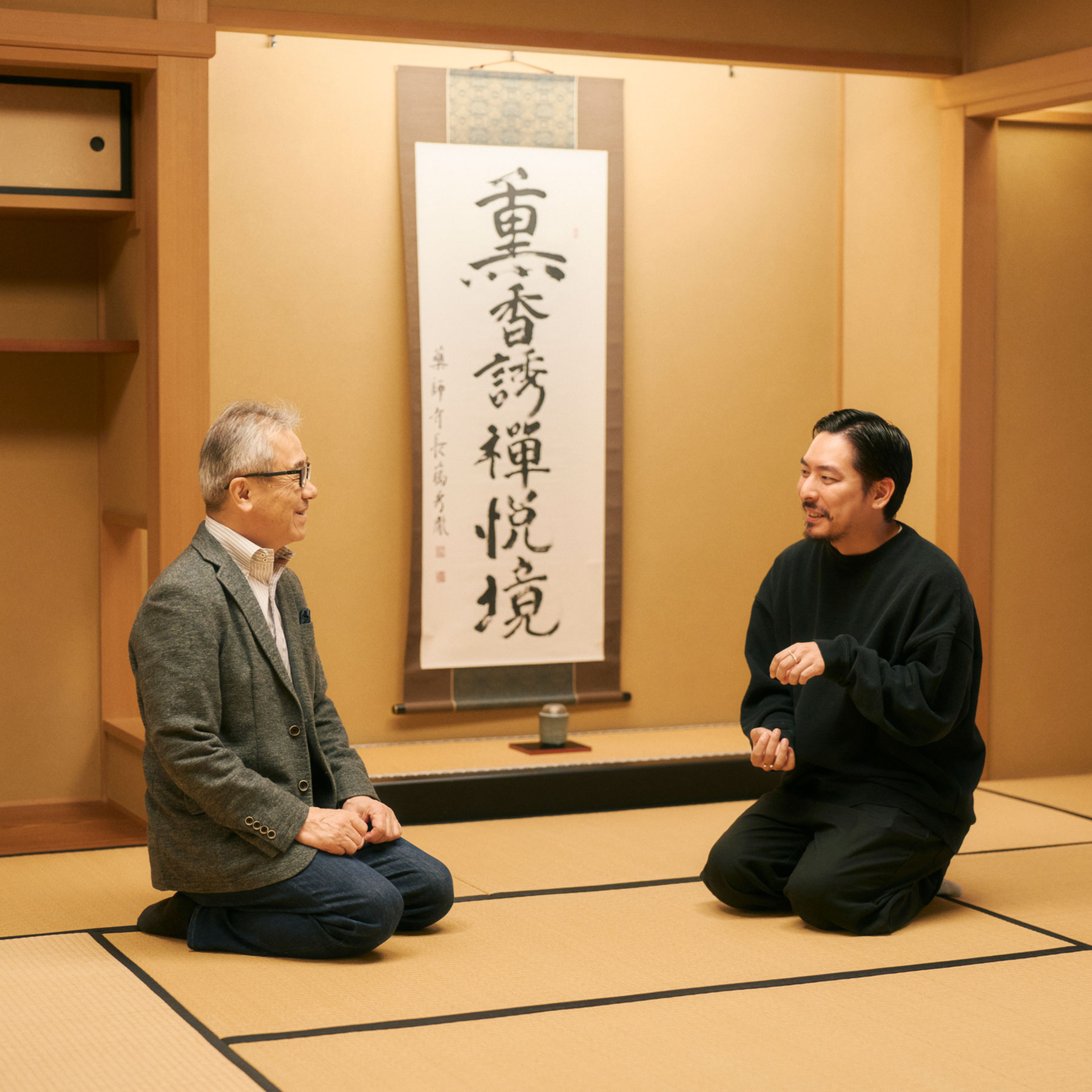 #394 インタビュー「見立てる、仕立てる　－ATELIER MUJI GINZA「かおりをきく」展－」（第2回／全4回）ゲスト：堀田龍志さん（調香師）、猪子大地さん（ATELIER MUJI GINZAキュレーター） episode artwork