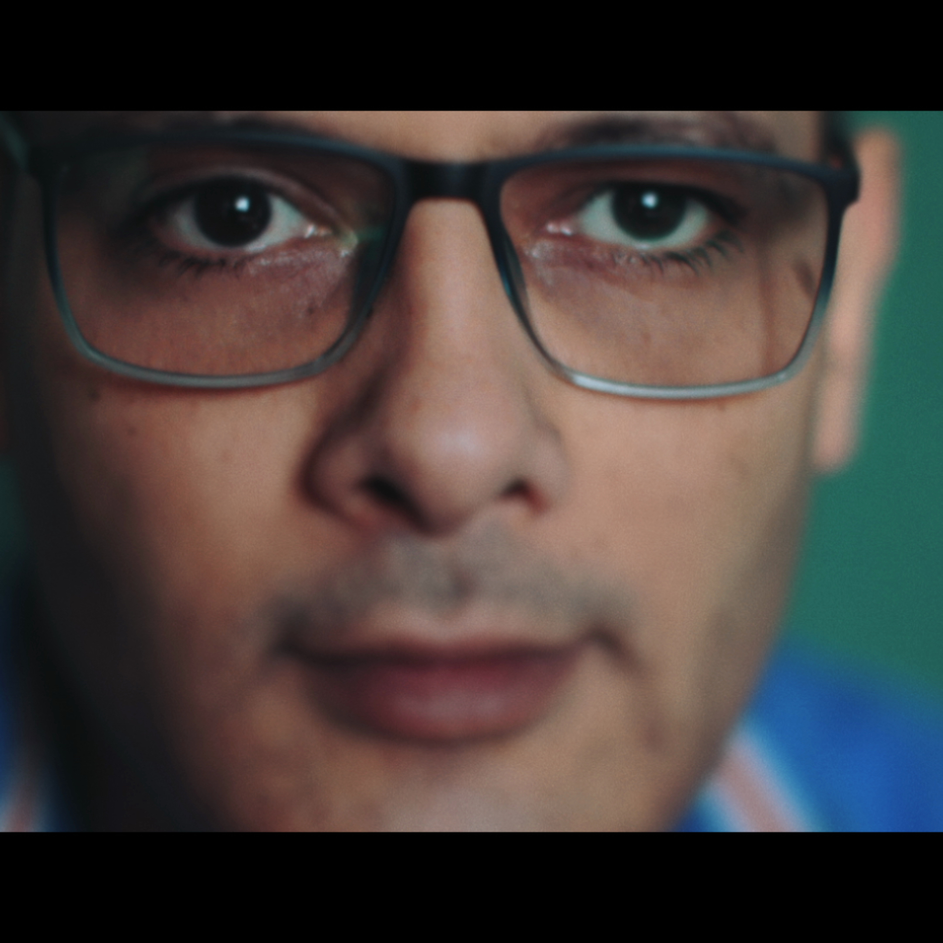 Unproven treatments - we talk to BBC reporter Ramadan Younes and Professor Robert Maclaren episode artwork