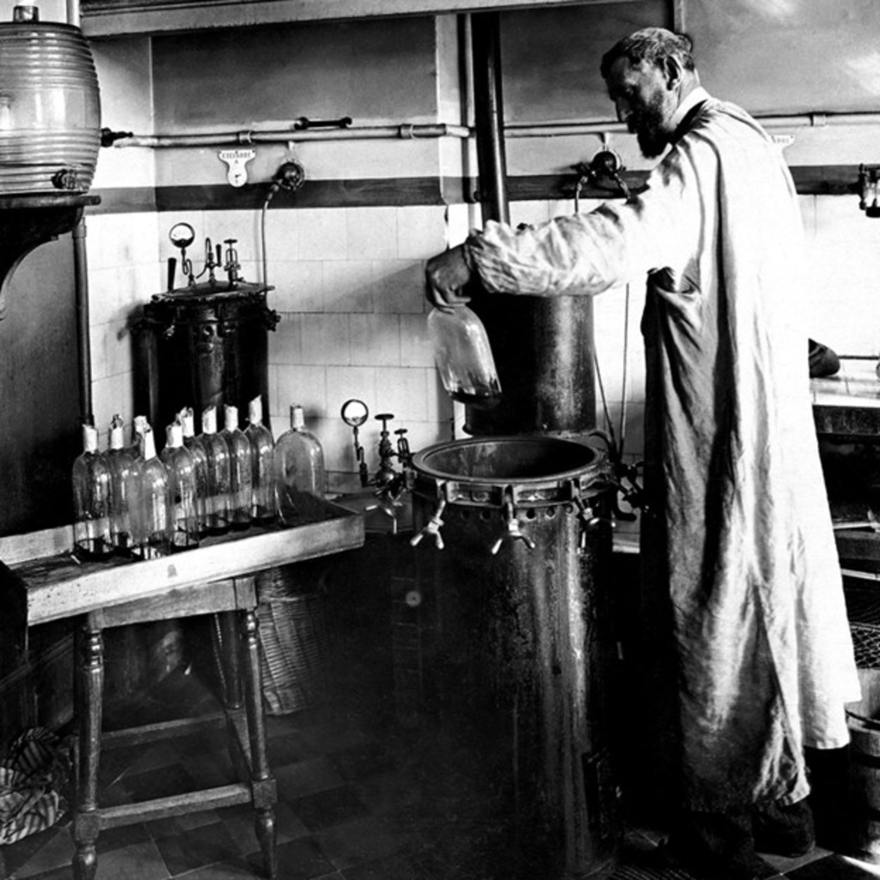 Let's Learn about the Father of Microbiology, Louis Pasteur (1822 - 1895) episode artwork