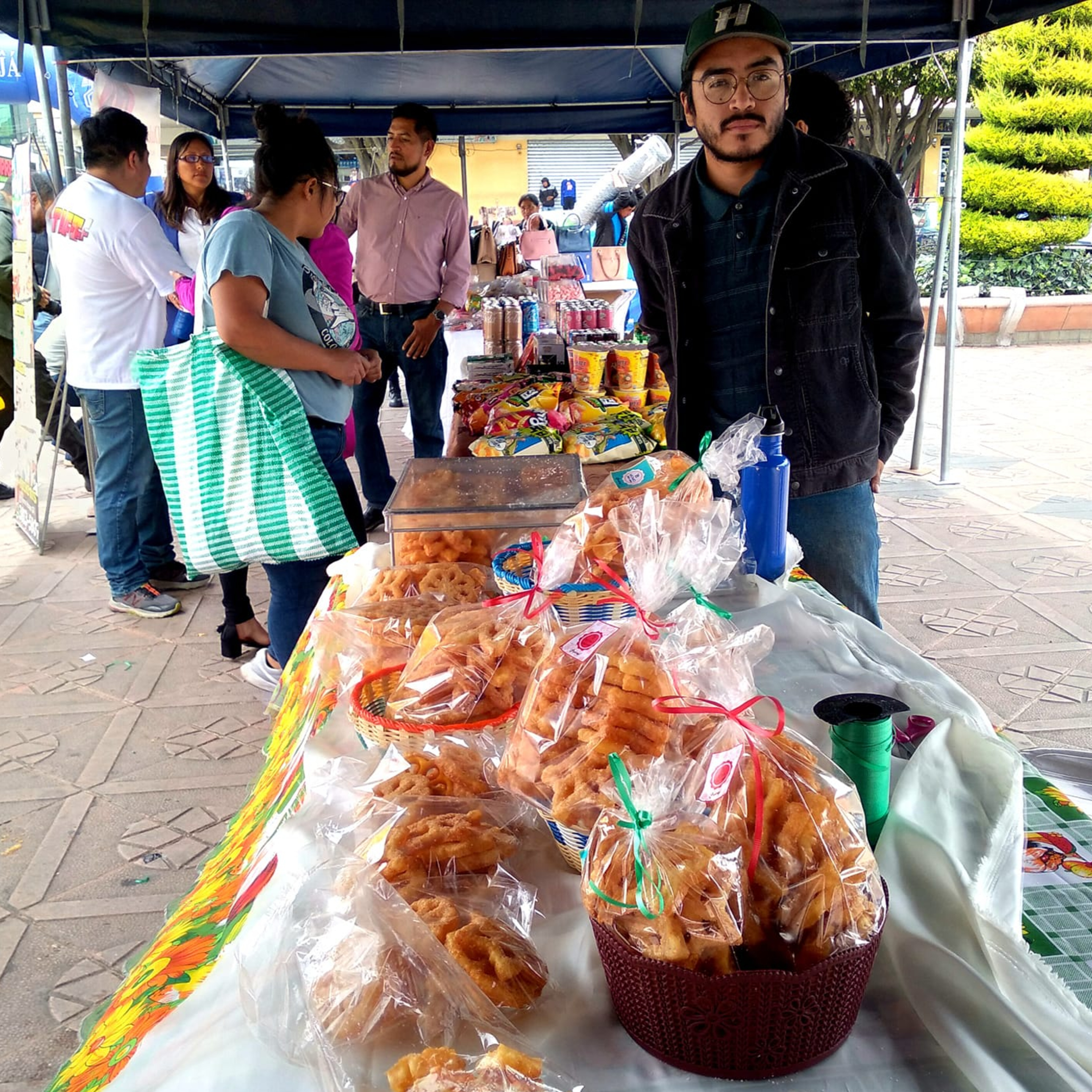 Feria de emprendimiento se realizó en el municipio de San Pedro Sacatepéquez. episode artwork