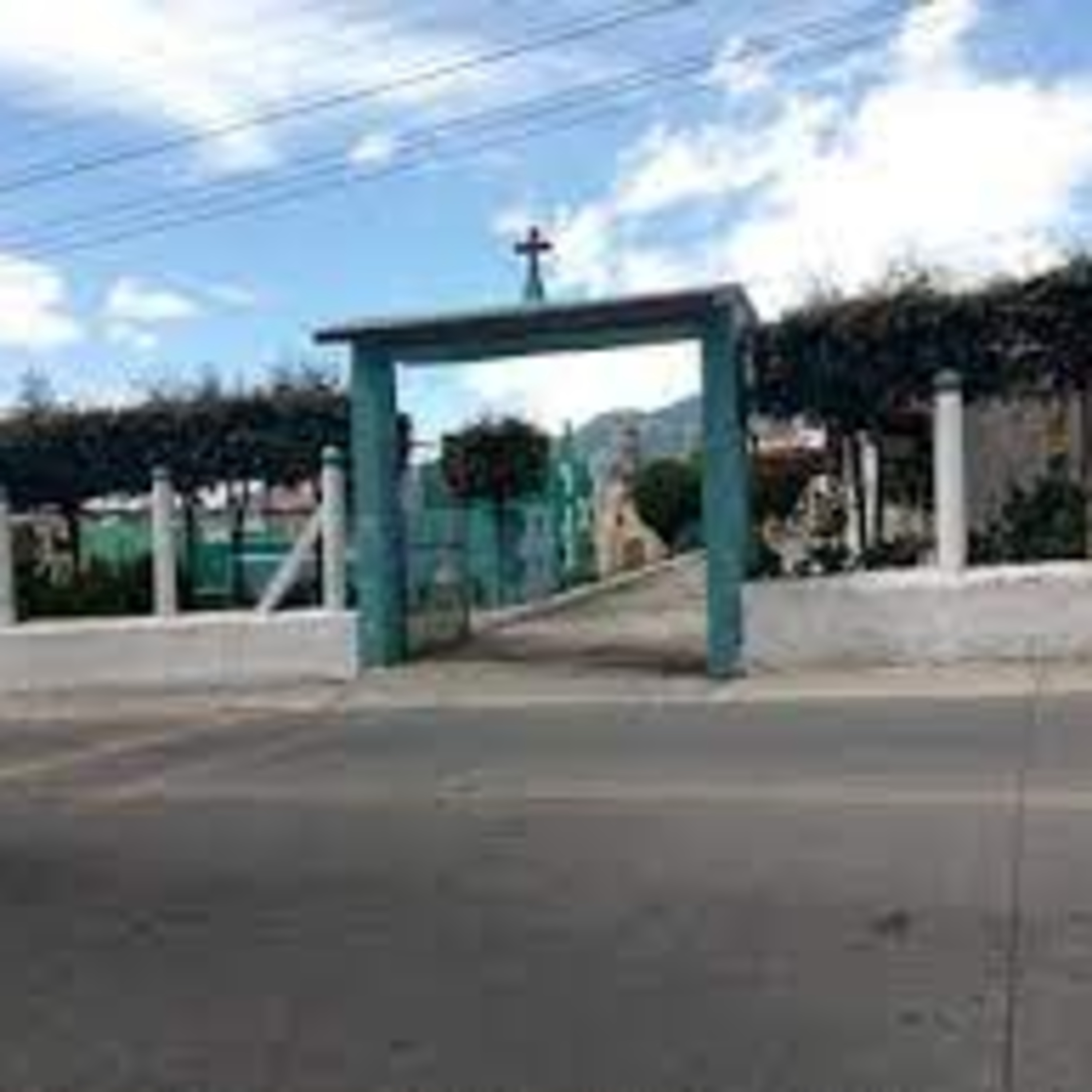 Ha finalizado la construcción de la capilla del cementerio general de San Marcos. episode artwork