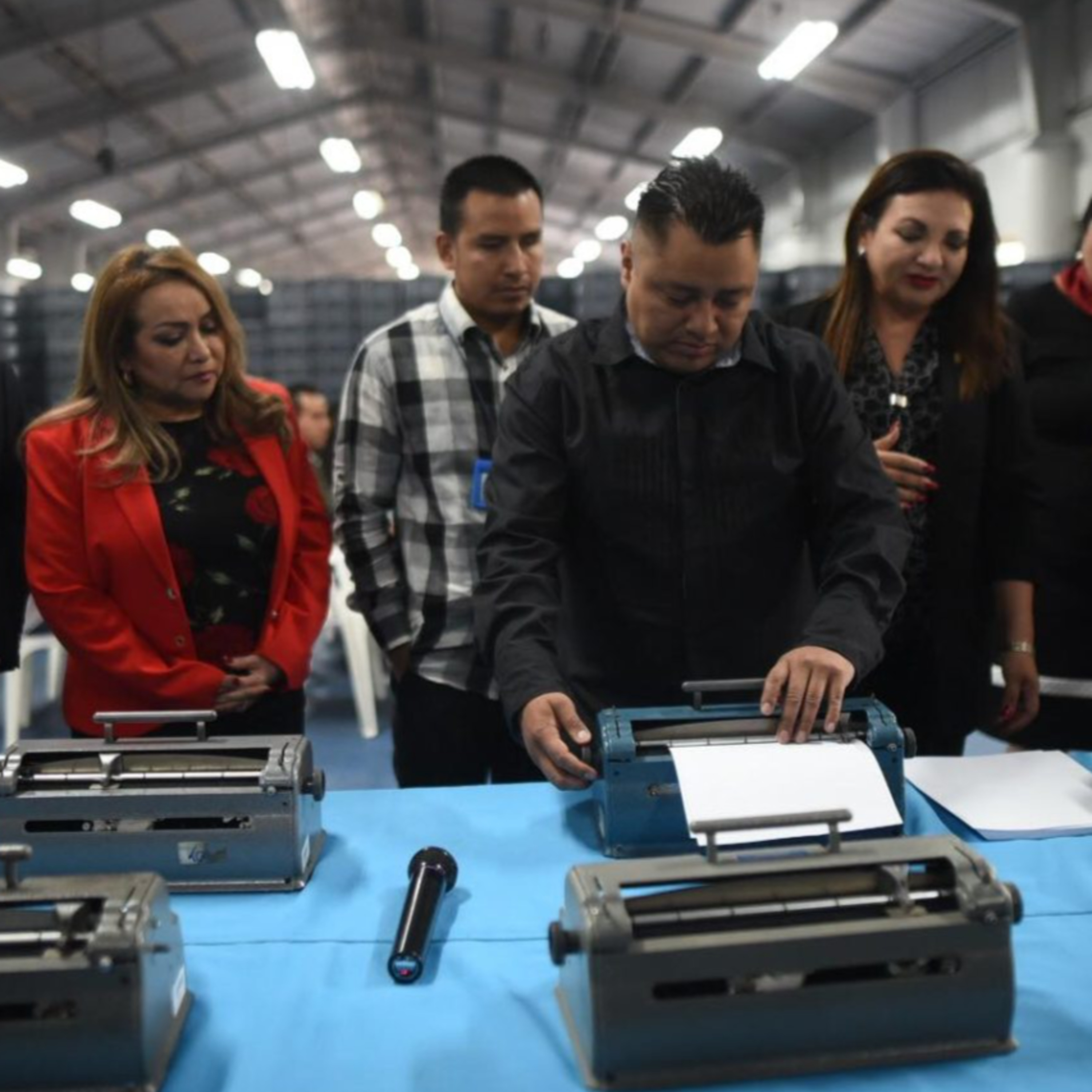 TSE recibe equipo para impresión de papeletas en braille episode artwork