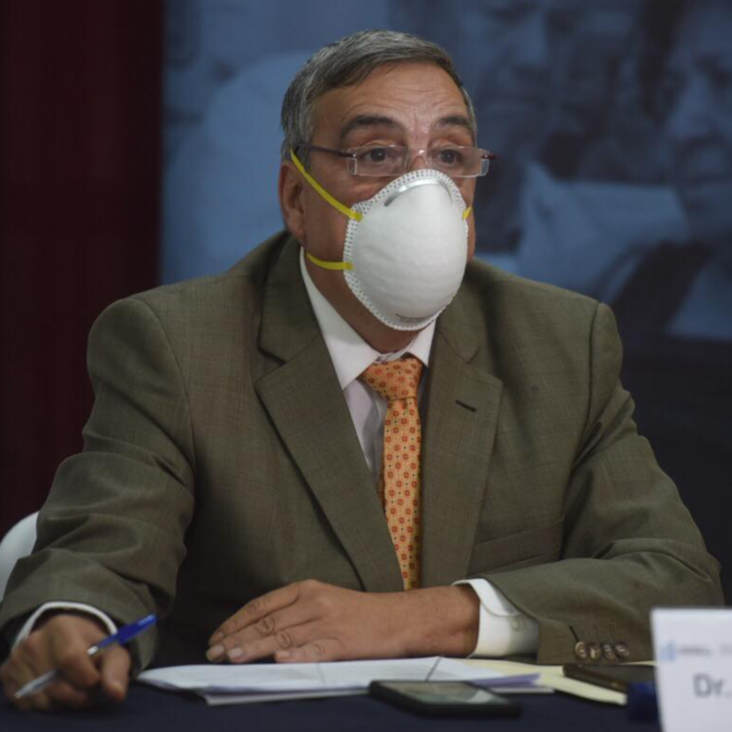 Ministro de Salud señala leve tendencia al alza en contagios de Covid-19 episode artwork