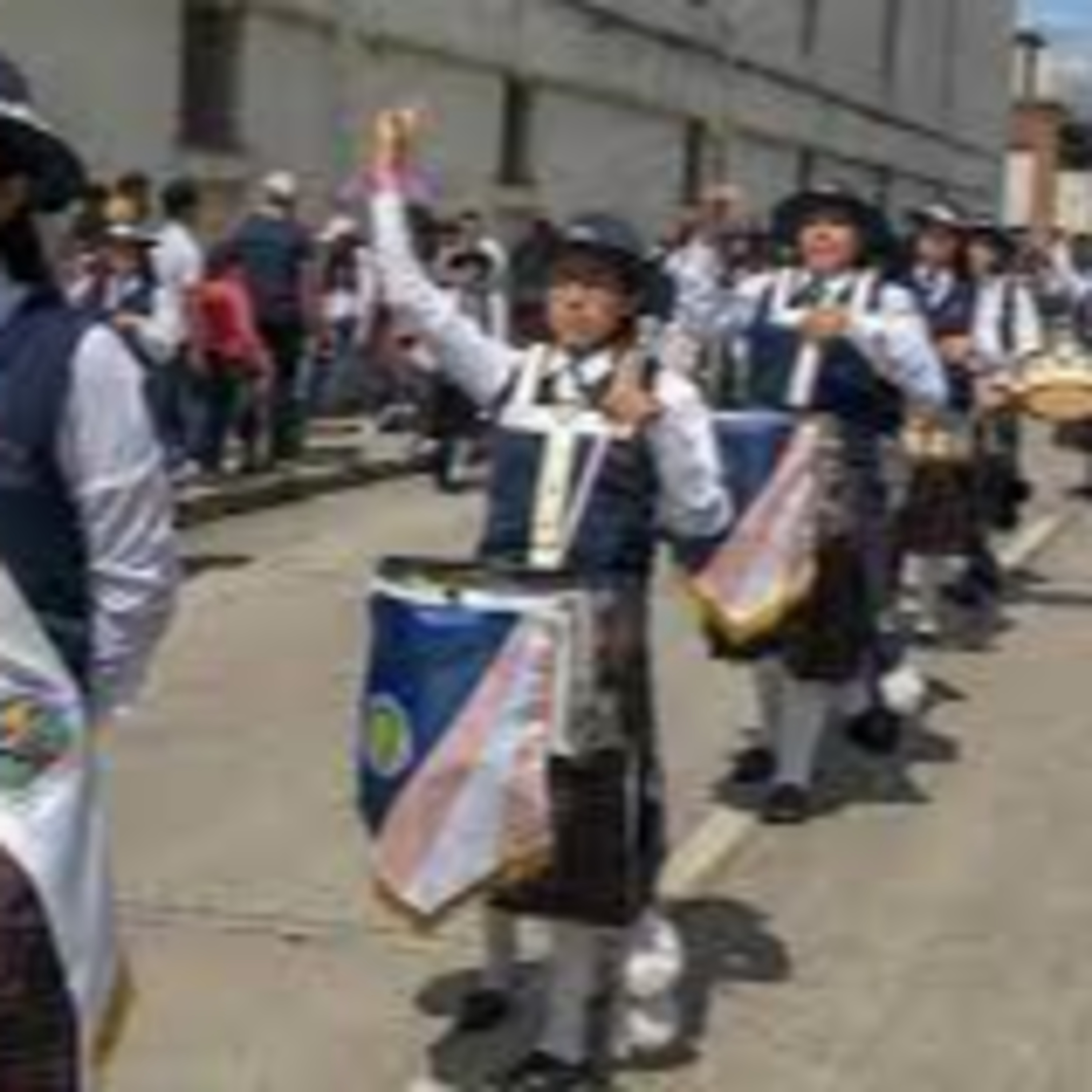 Bandas escolares comienzan a realizar ensayos para el desfile del 15 de septiembre. episode artwork