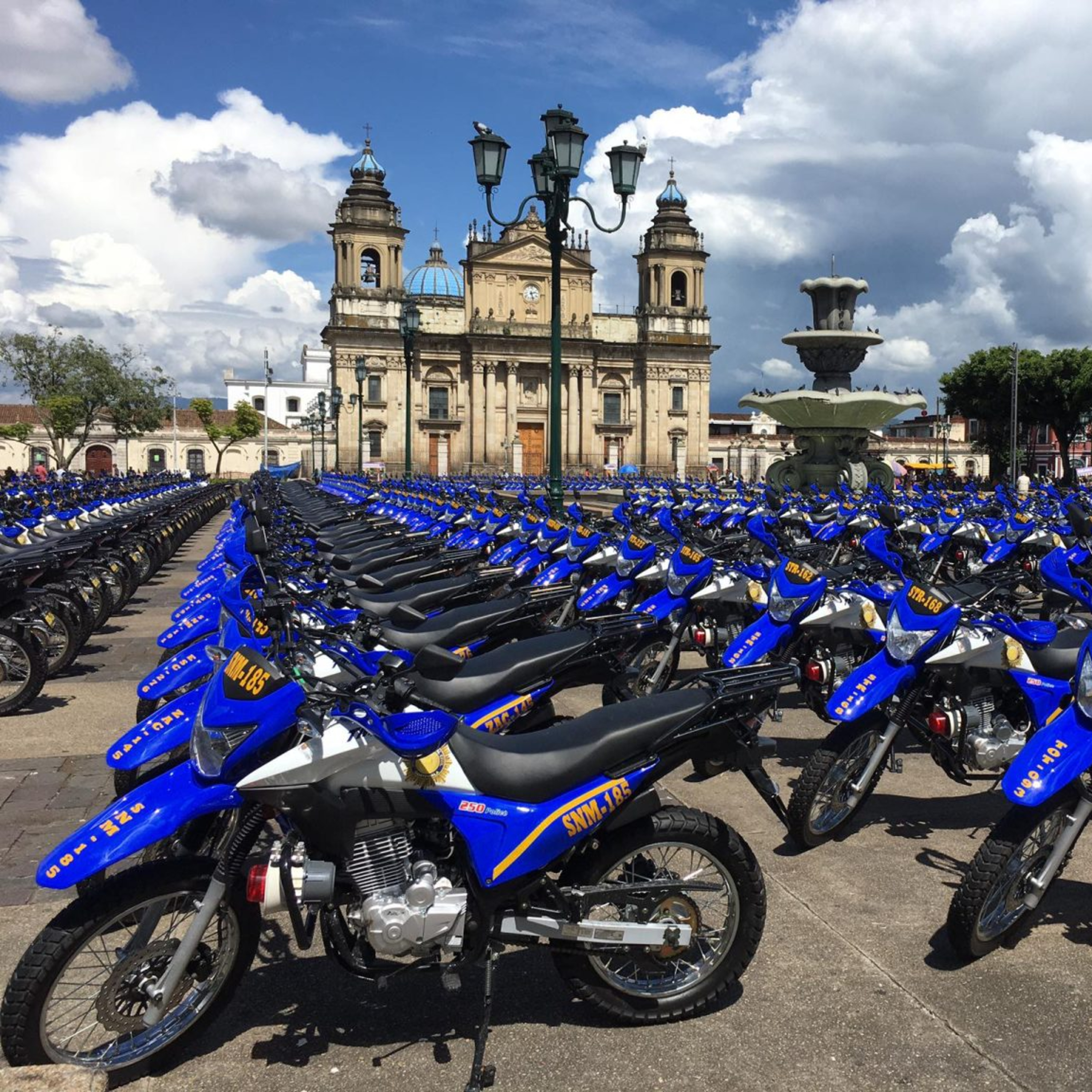 Fortalecen seguridad con entrega de motocicletas y armas a la PNC episode artwork