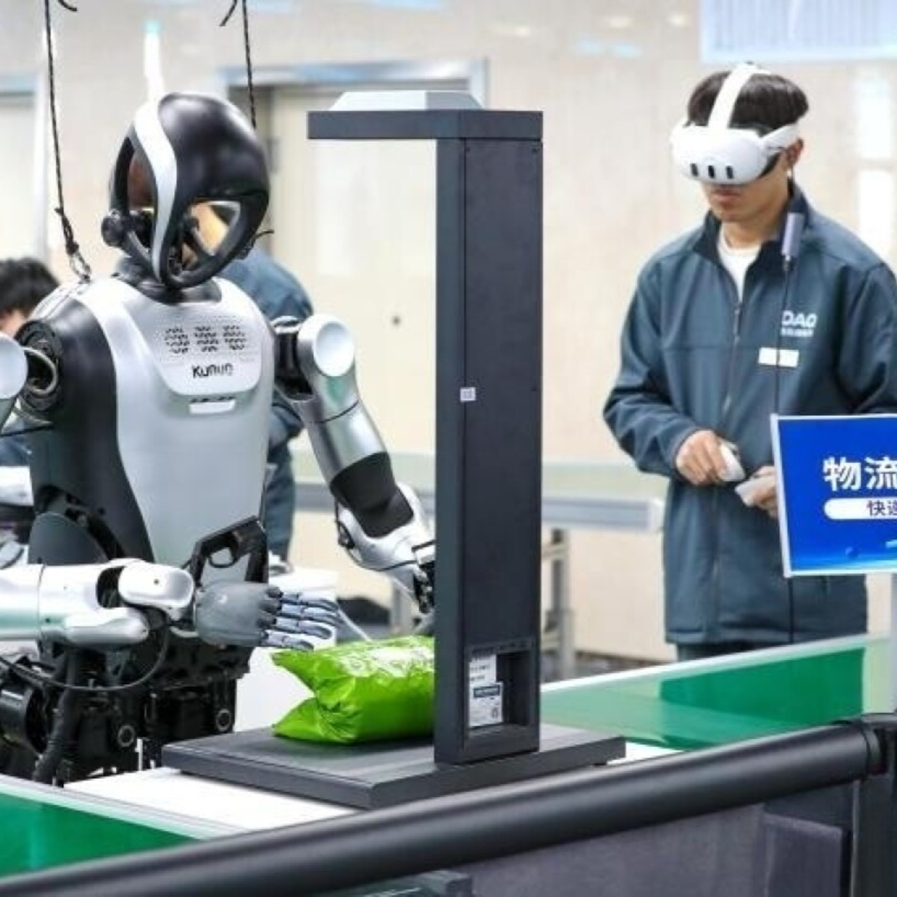 人型ロボットのデータ収集訓練場で「授業」スタート episode artwork