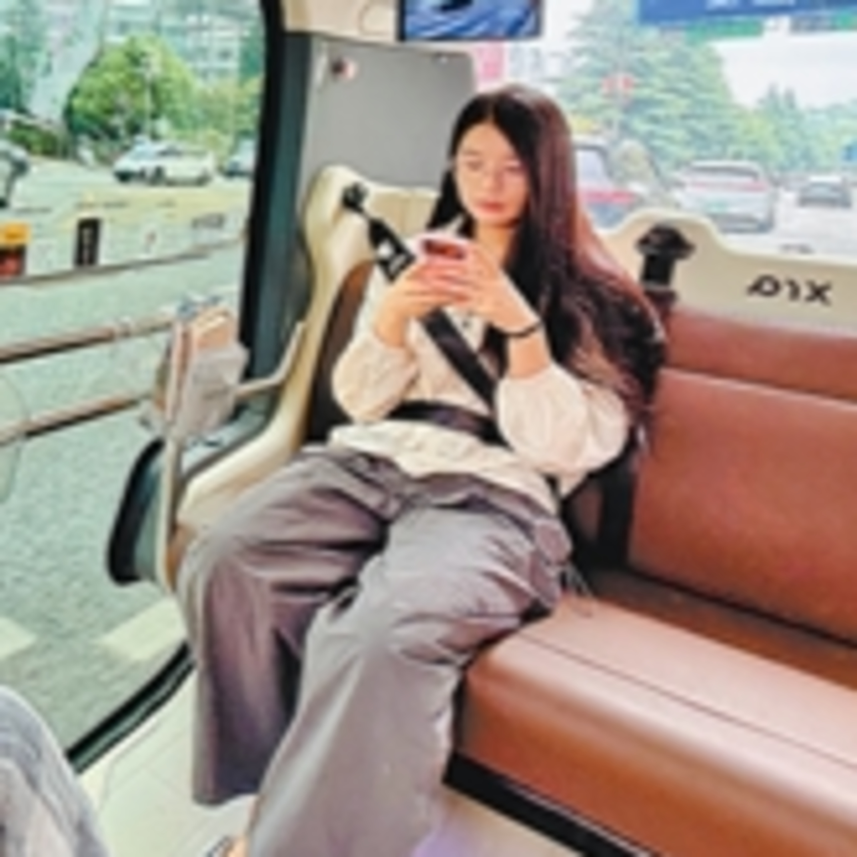 無人運転の小型バスが移動図書館に―貴州省貴陽市 episode artwork