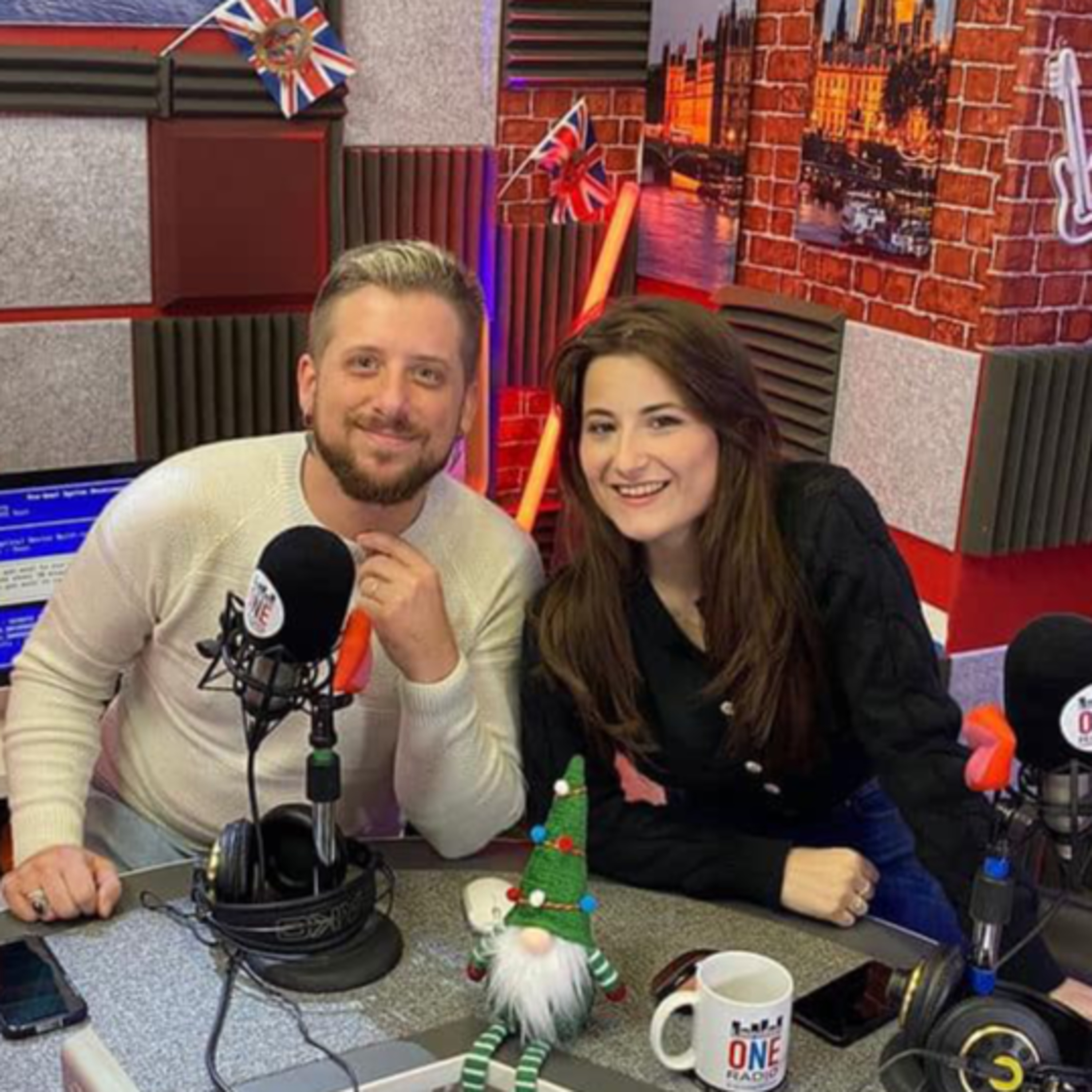 Davide e la sua vita d'autore emergente a Londra  episode artwork