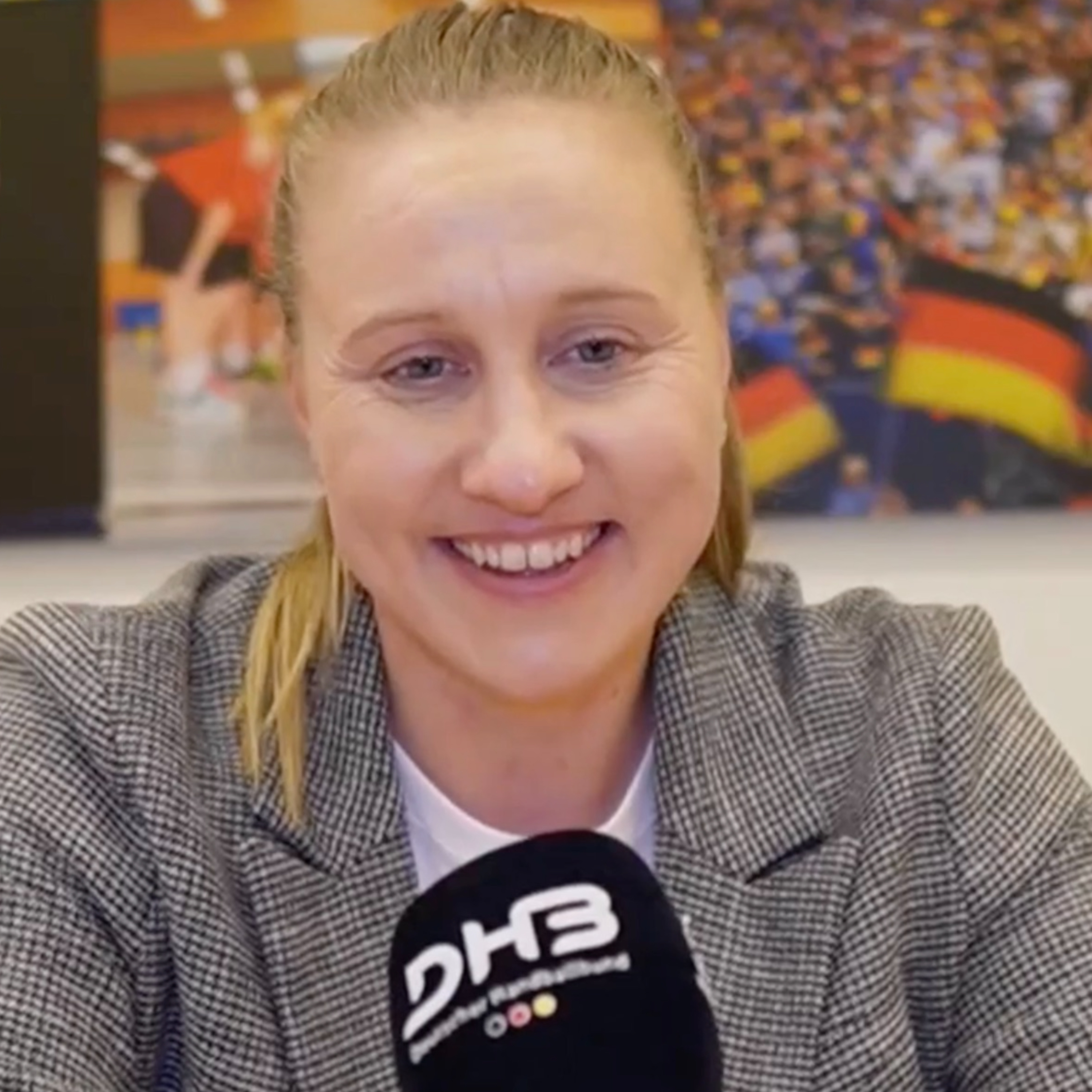 Countdown zur Heim-WM: Hands up for More - die WM als Chance und Katalysator für den Frauenhandball I Mit Saskia Lang episode artwork