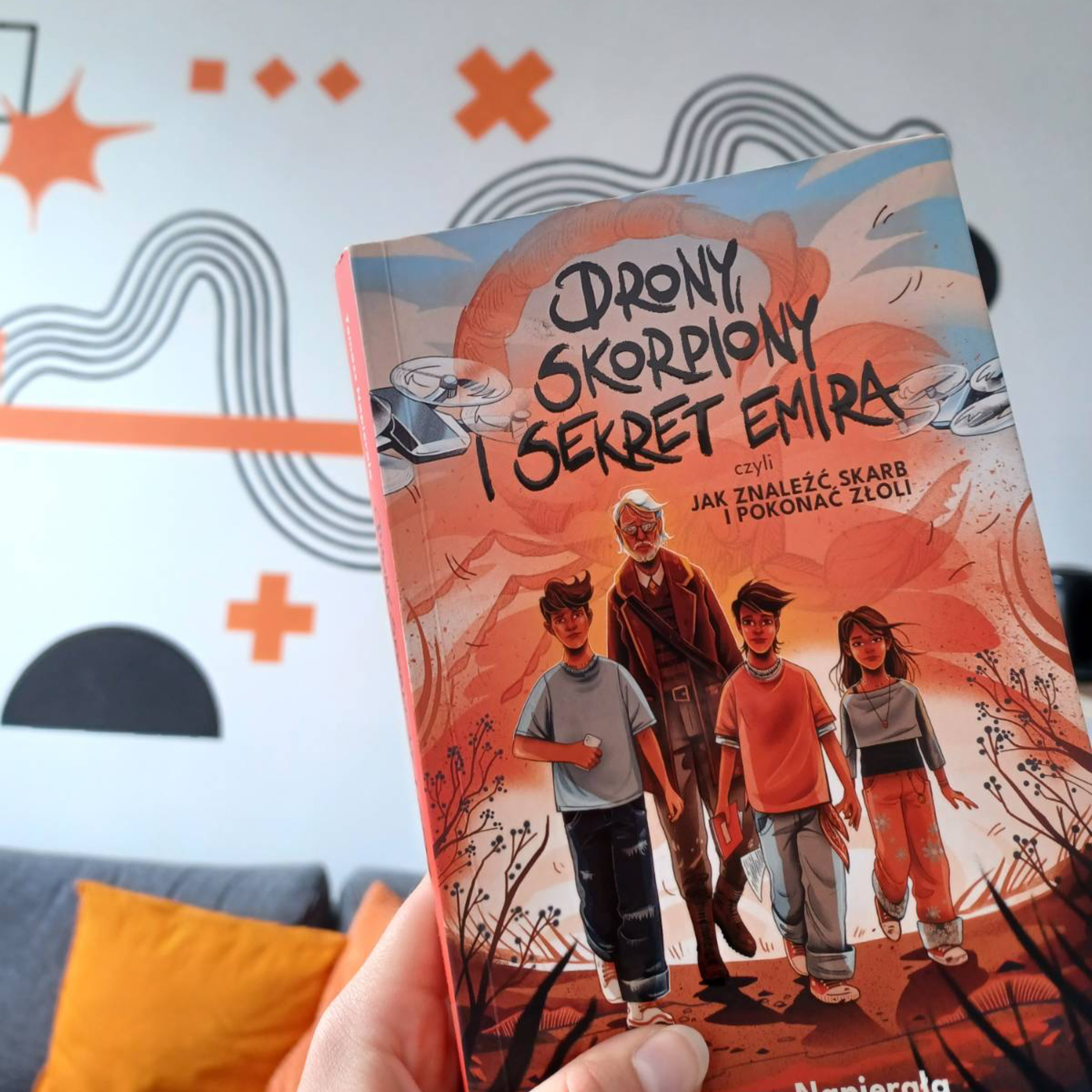 #kultura: Tomasz Napierała, autor książki „Drony, skorpiony i sekret emira”