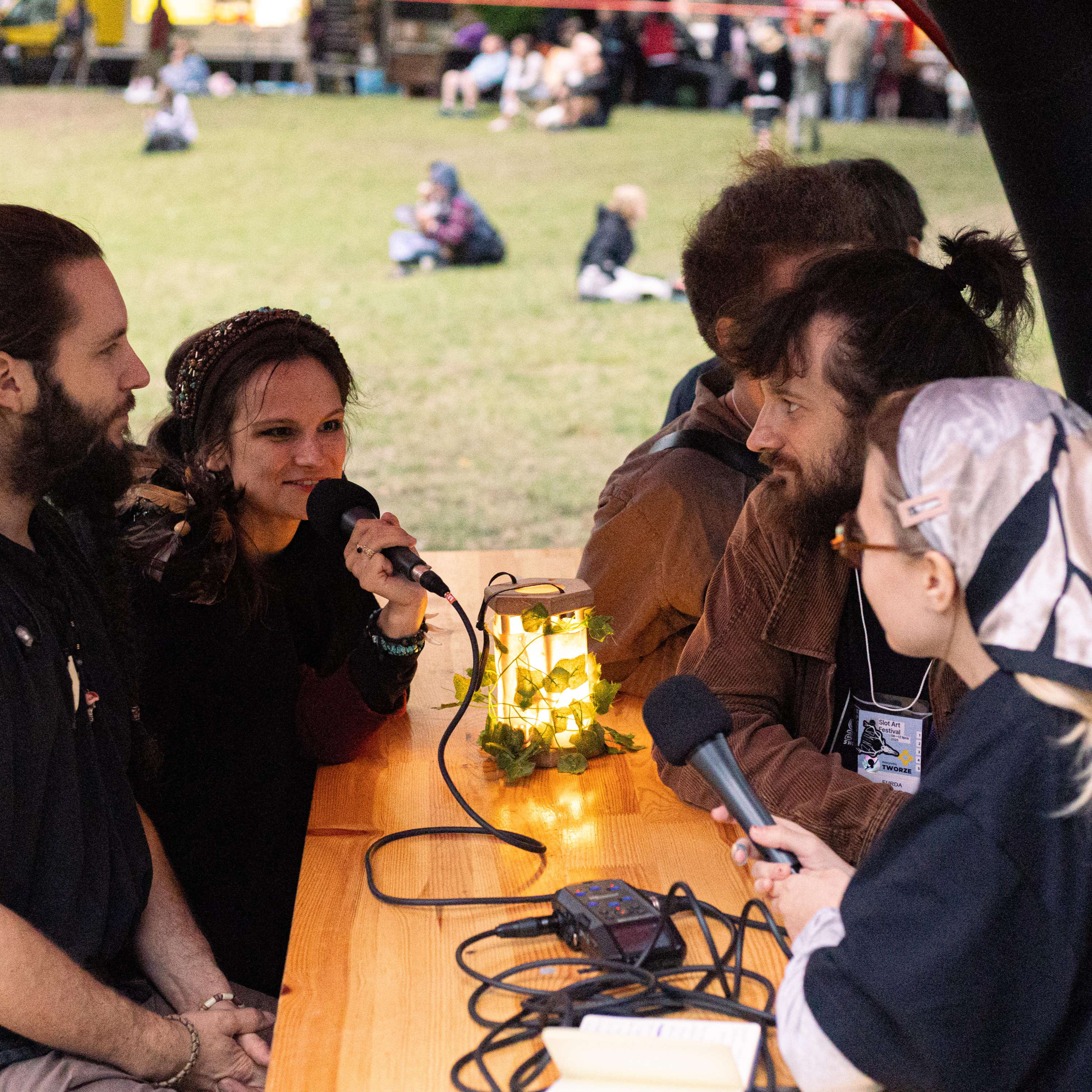 Pogański folk i łączenie tradycji etnicznych z nowoczesnością - rozmowa z zespołami Żniwa i Furda
