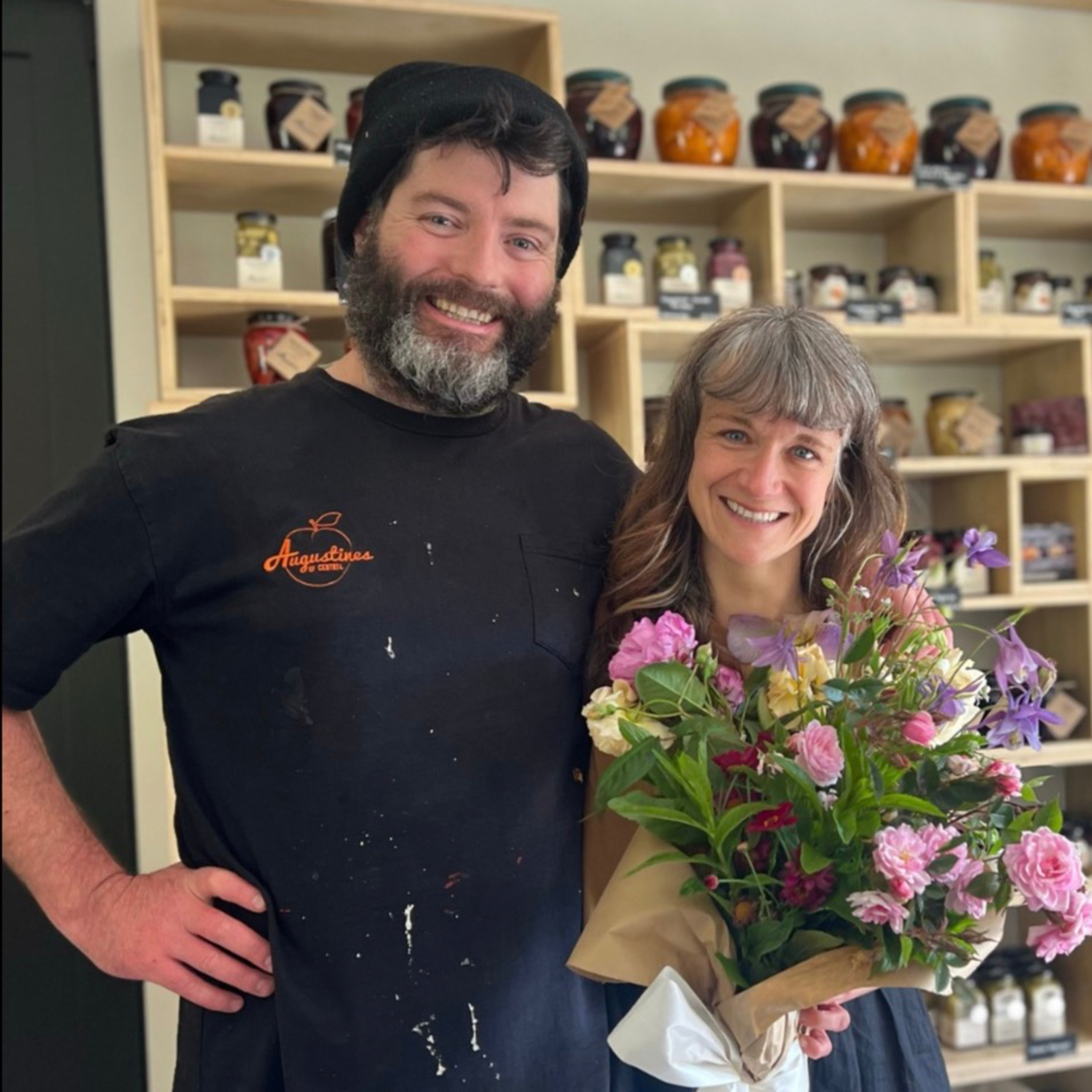 ⓦ 458 Das Café am Rande der Welt: Augustines of Portobello Farmstore & Kitchen mit Jana ➕ AI-Radioshow 🇬🇧 episode artwork