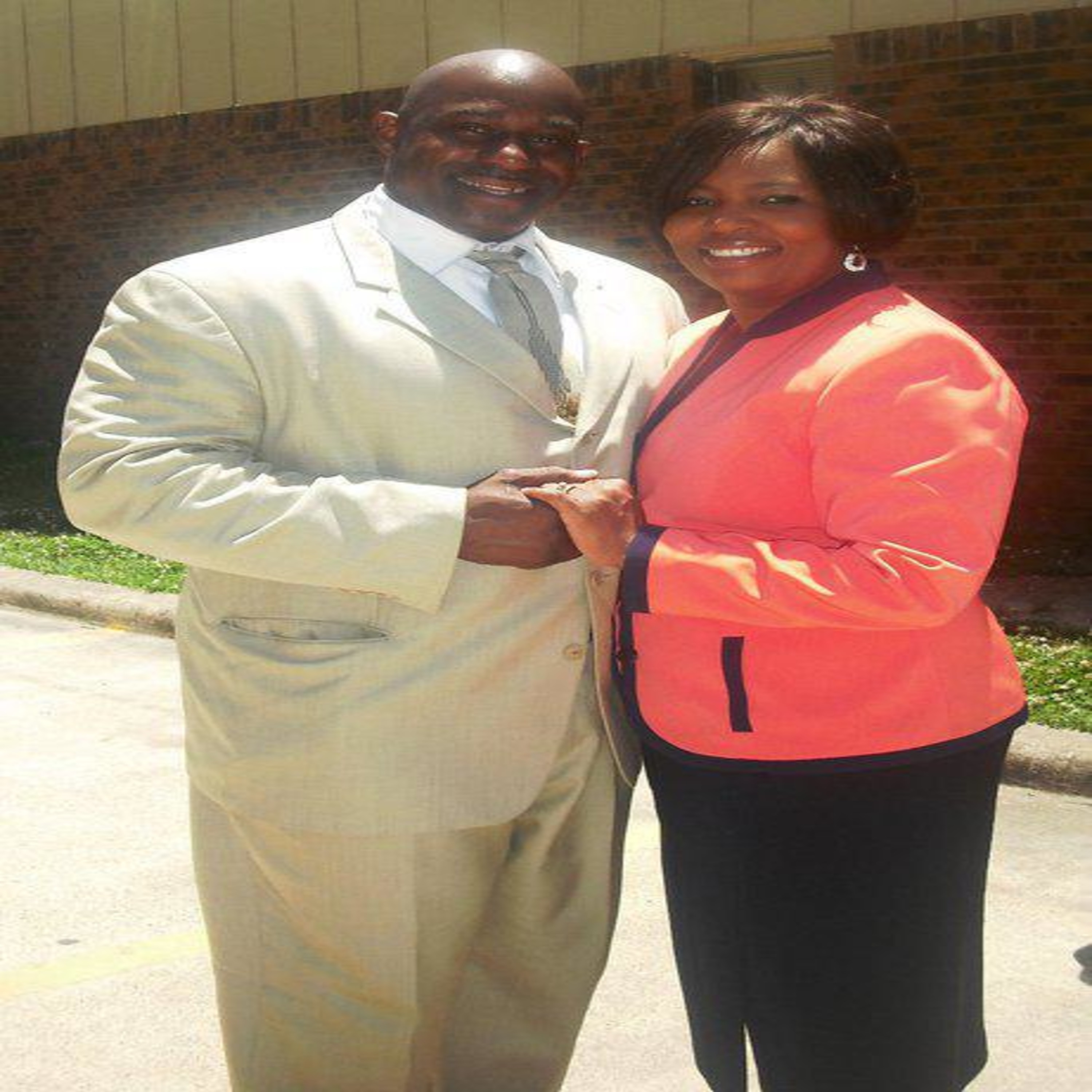 Pastor L. D. Jordan - When Praises Go Up, Blessings Will Come Down - 2 Chronicles 20:21-22 episode artwork