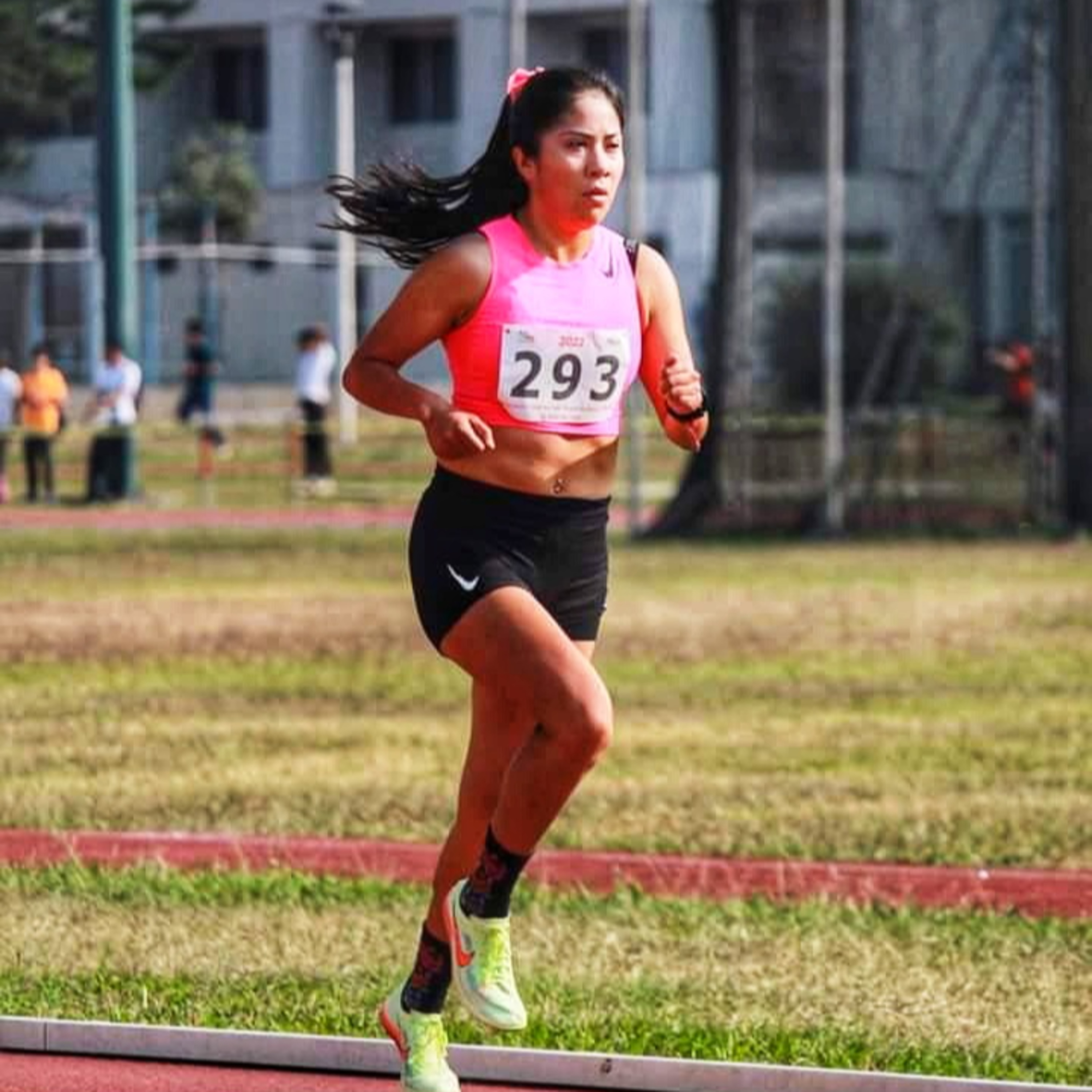 JUGANDO A SER ATLETA