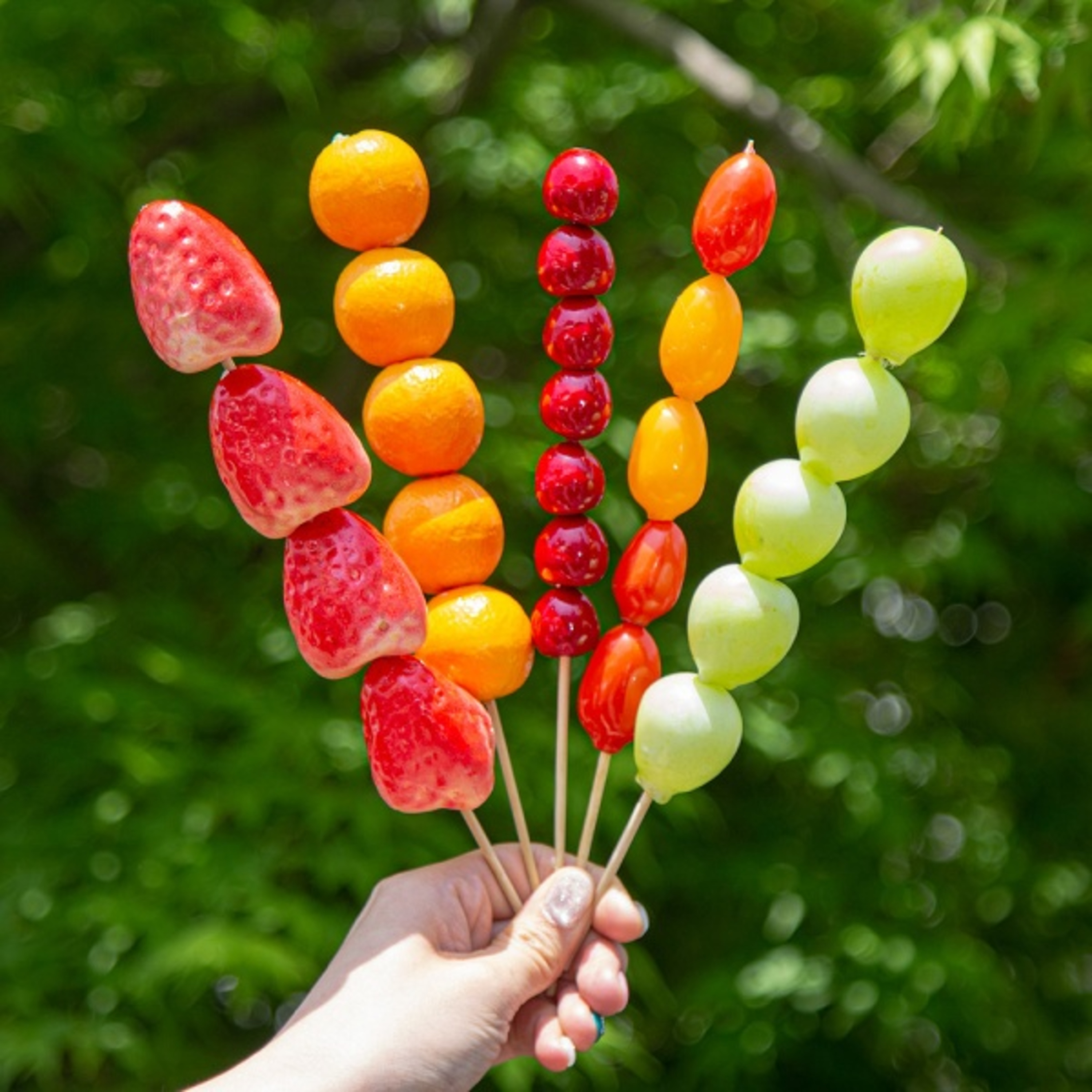 69. 지금 제일 핫한 간식🍡🍓🍇