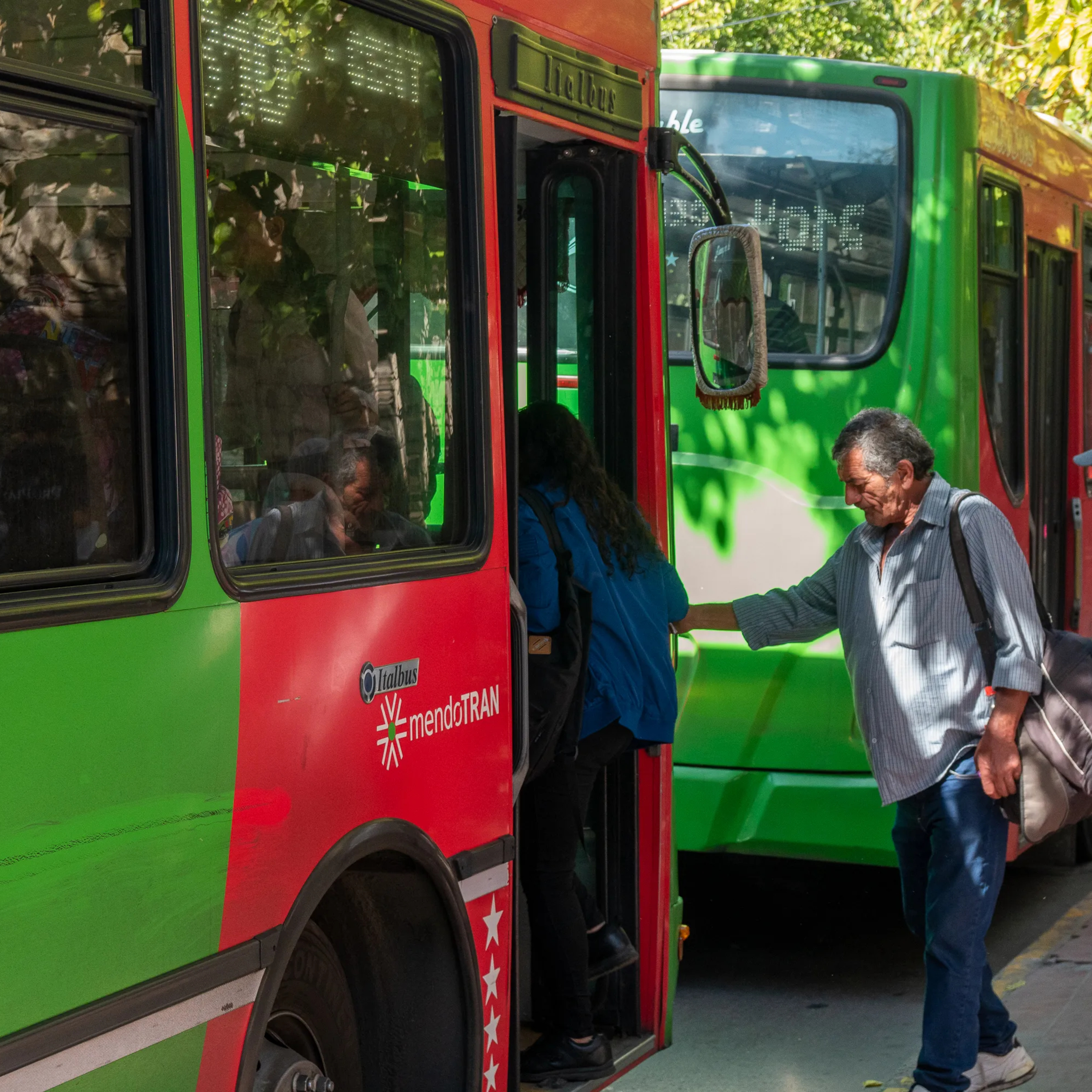 Actualización del costo del transporte público - Agustina Llaver episode artwork