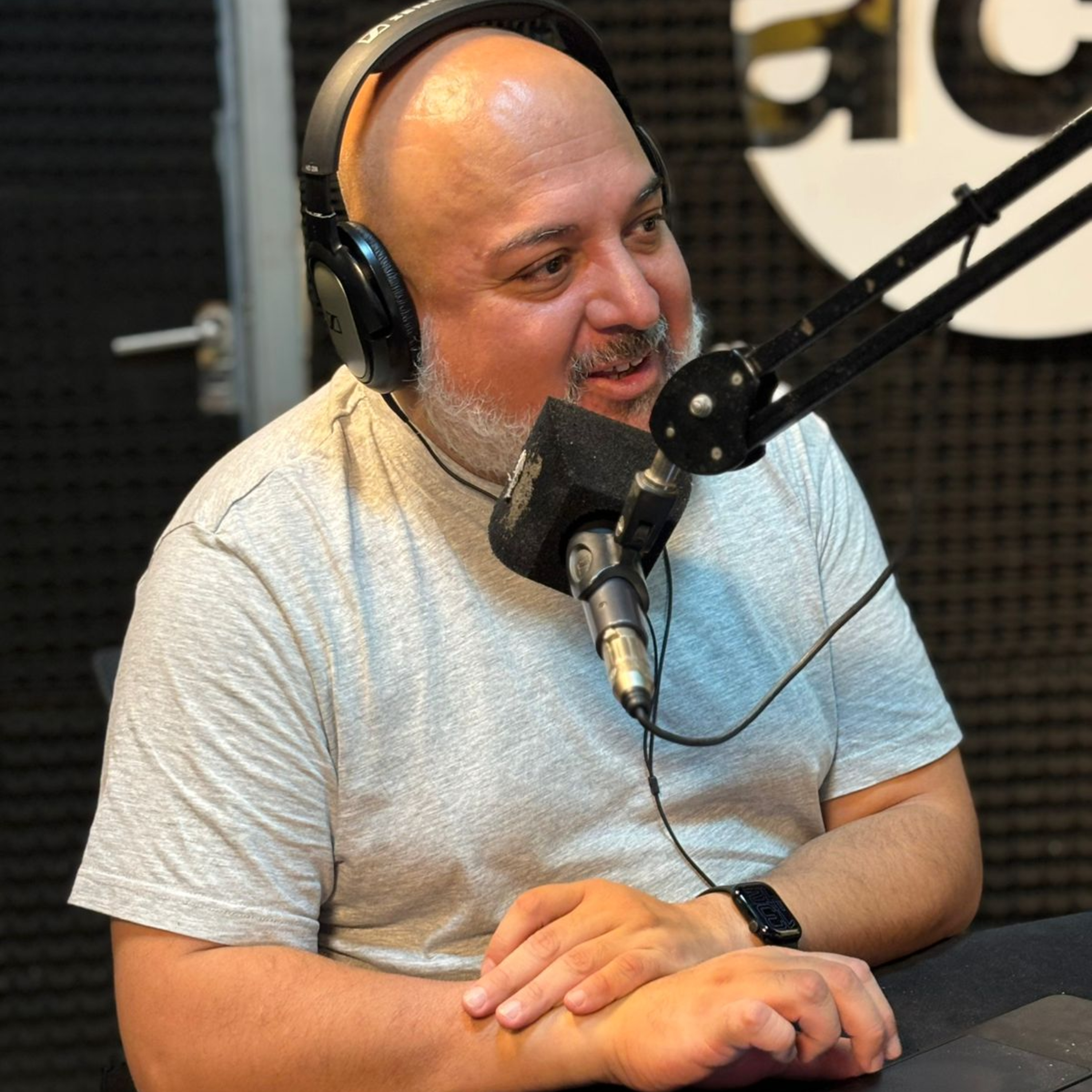  Claudio Barros – Qué datos esconden tus fotos episode artwork