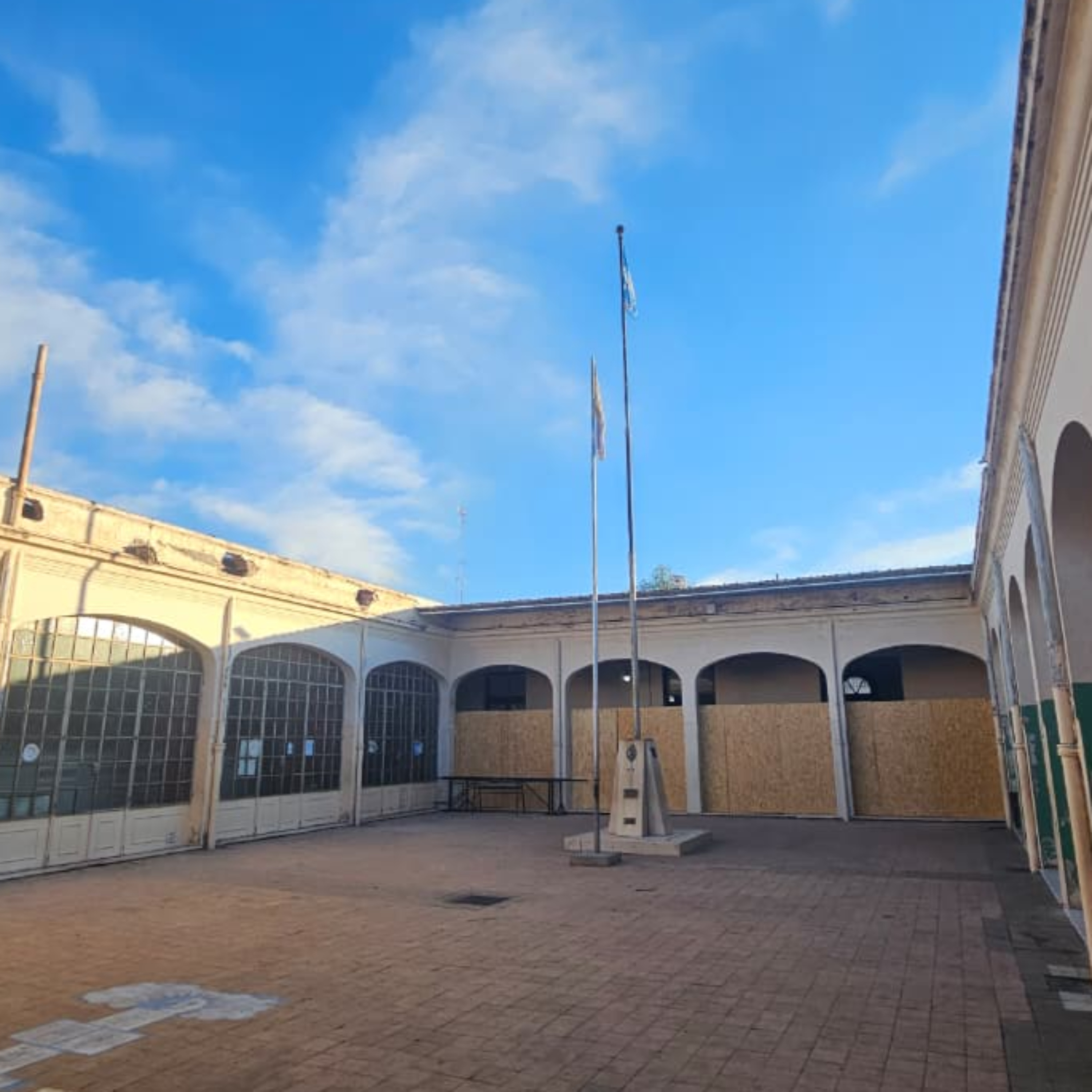 Clases suspendidas por obras en el Colegio Rawson - Patricia episode artwork