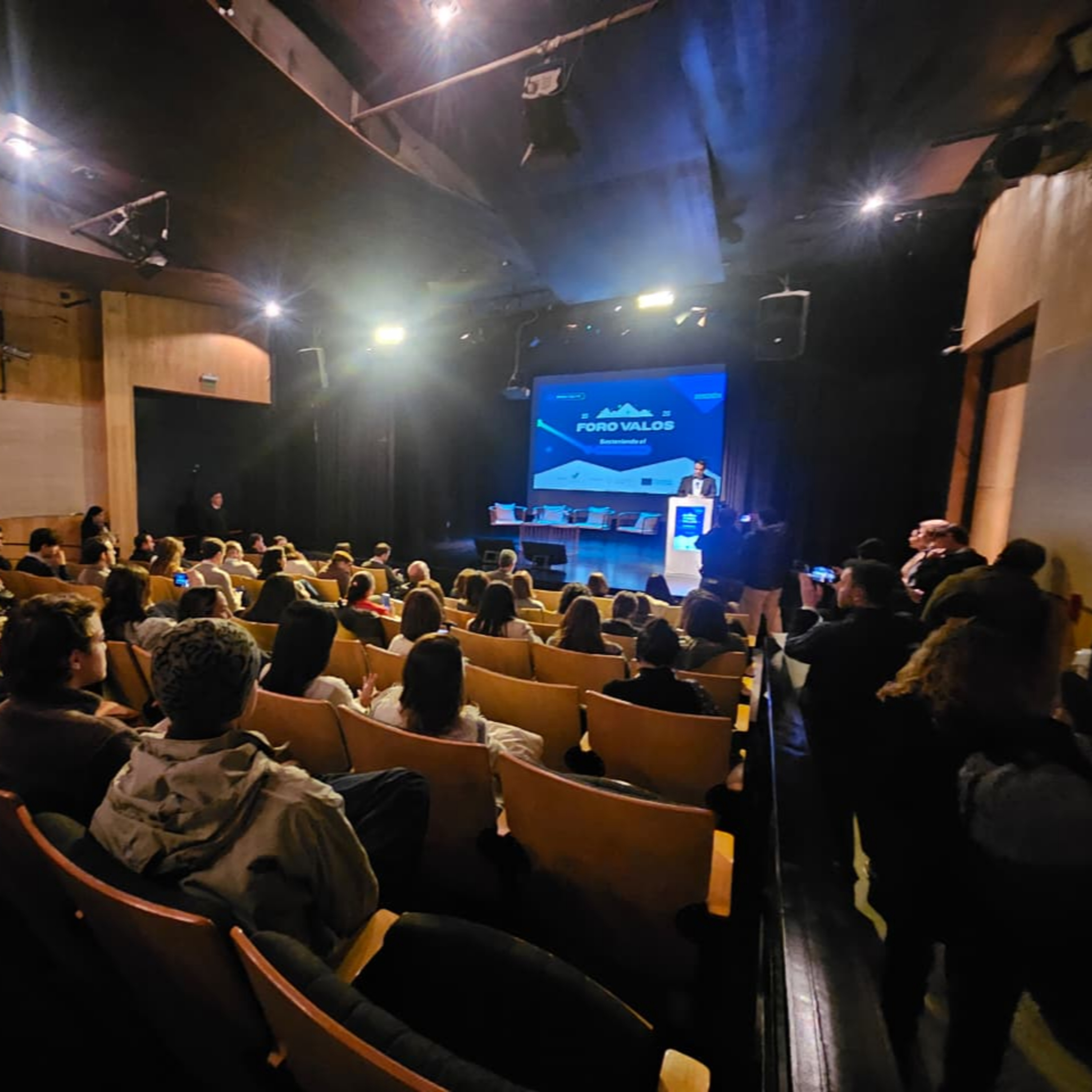 Apertura del Foro Valos 2026 - Valentin Capomaggi  episode artwork
