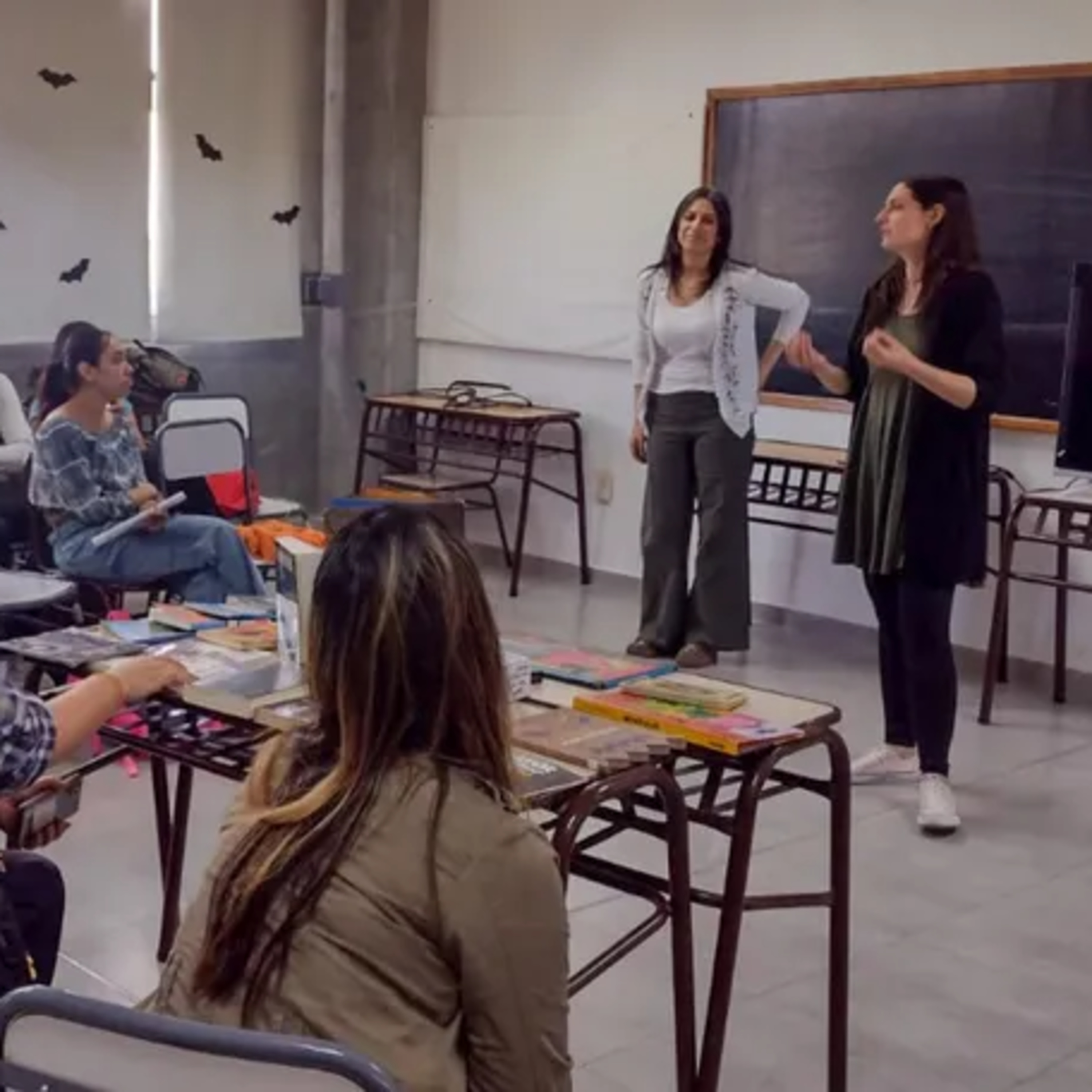 Salario docente: la voz en primera persona - Mesa política  episode artwork