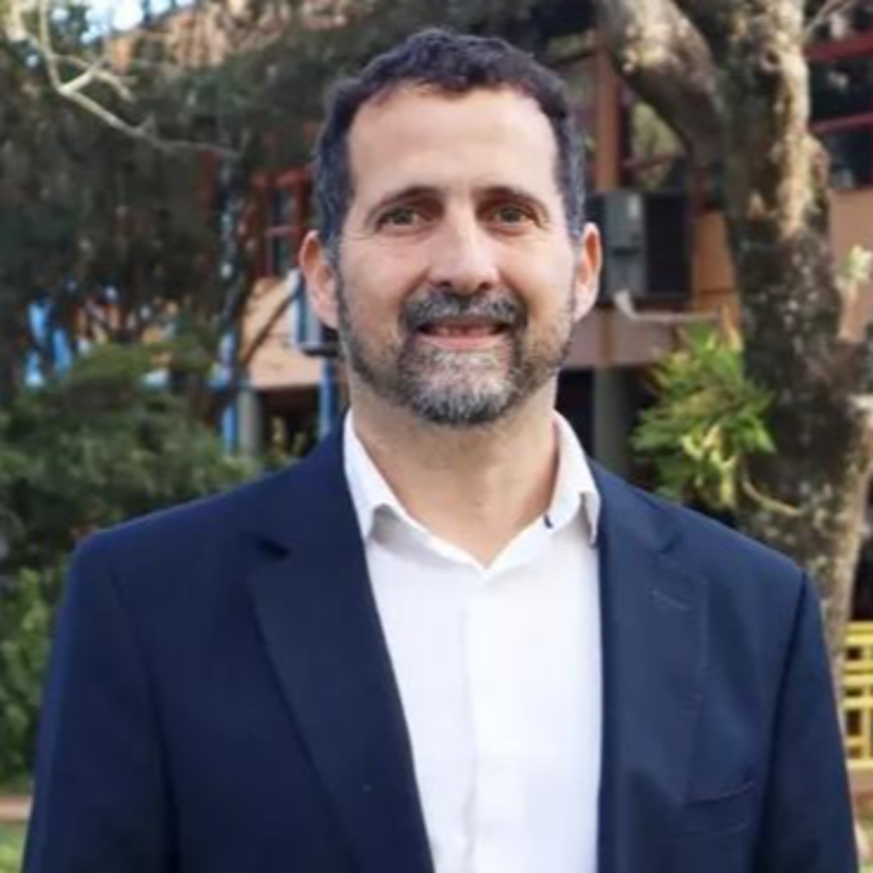  La Facultad de Ciencias Económicas suspendió las cenas y redujo los almuerzos - Horacio Simes  episode artwork