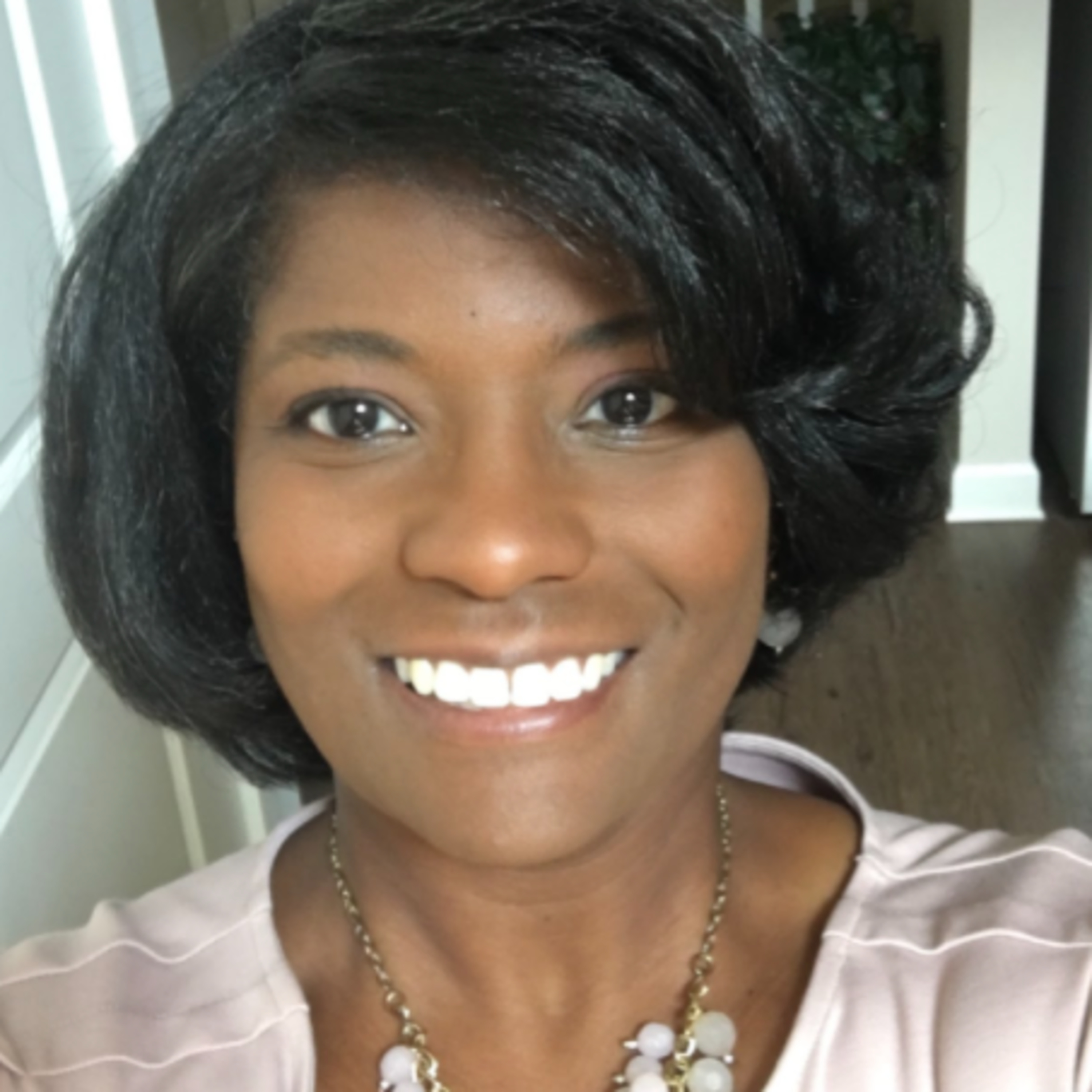 Episode 24- How to Use the Summer if Your Child is a Rising Senior -Interview with Stacy Richardson  episode artwork