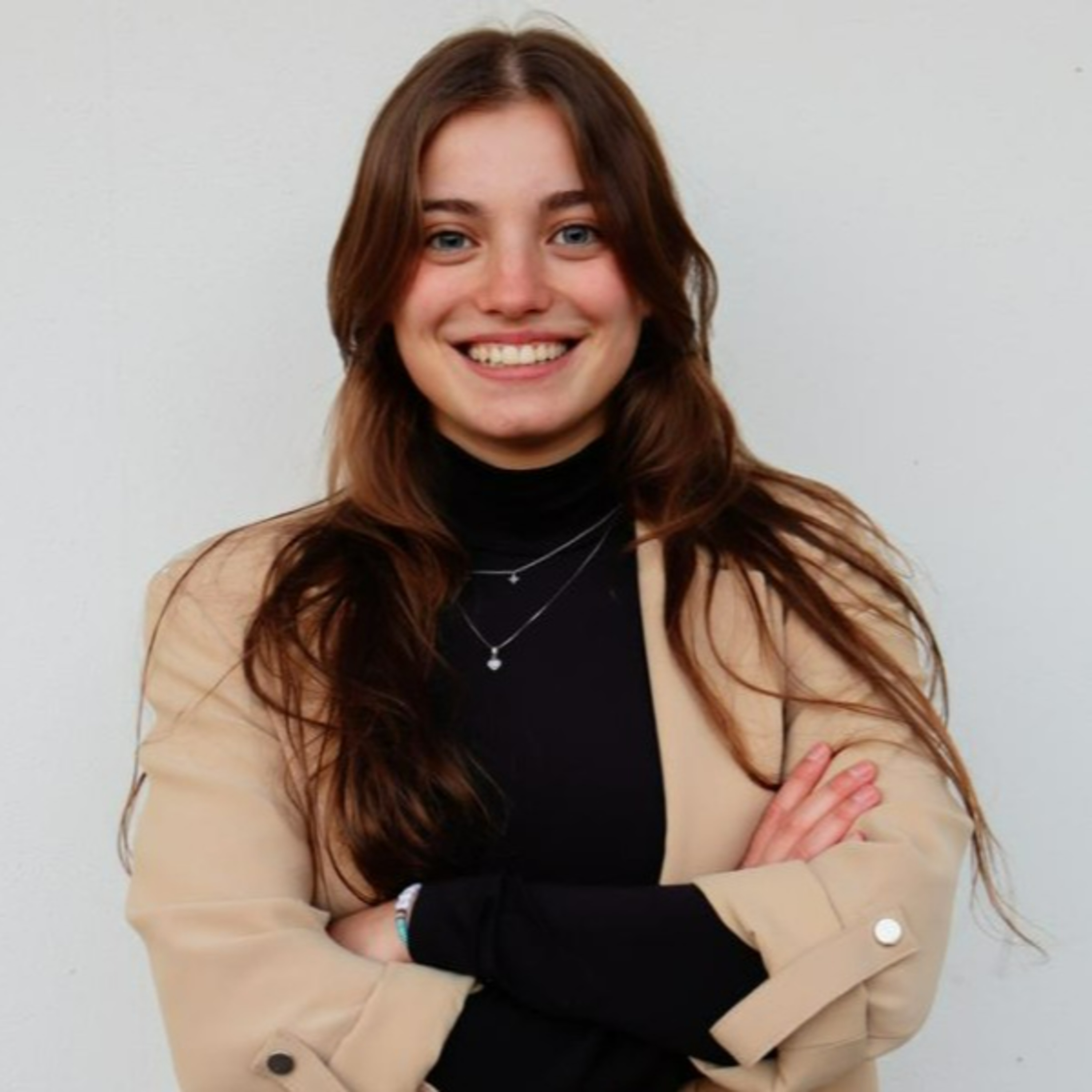 Júnior Empresa? “É o contexto ideal antes de entrar no mercado de trabalho”, destaca CEO da YME episode artwork