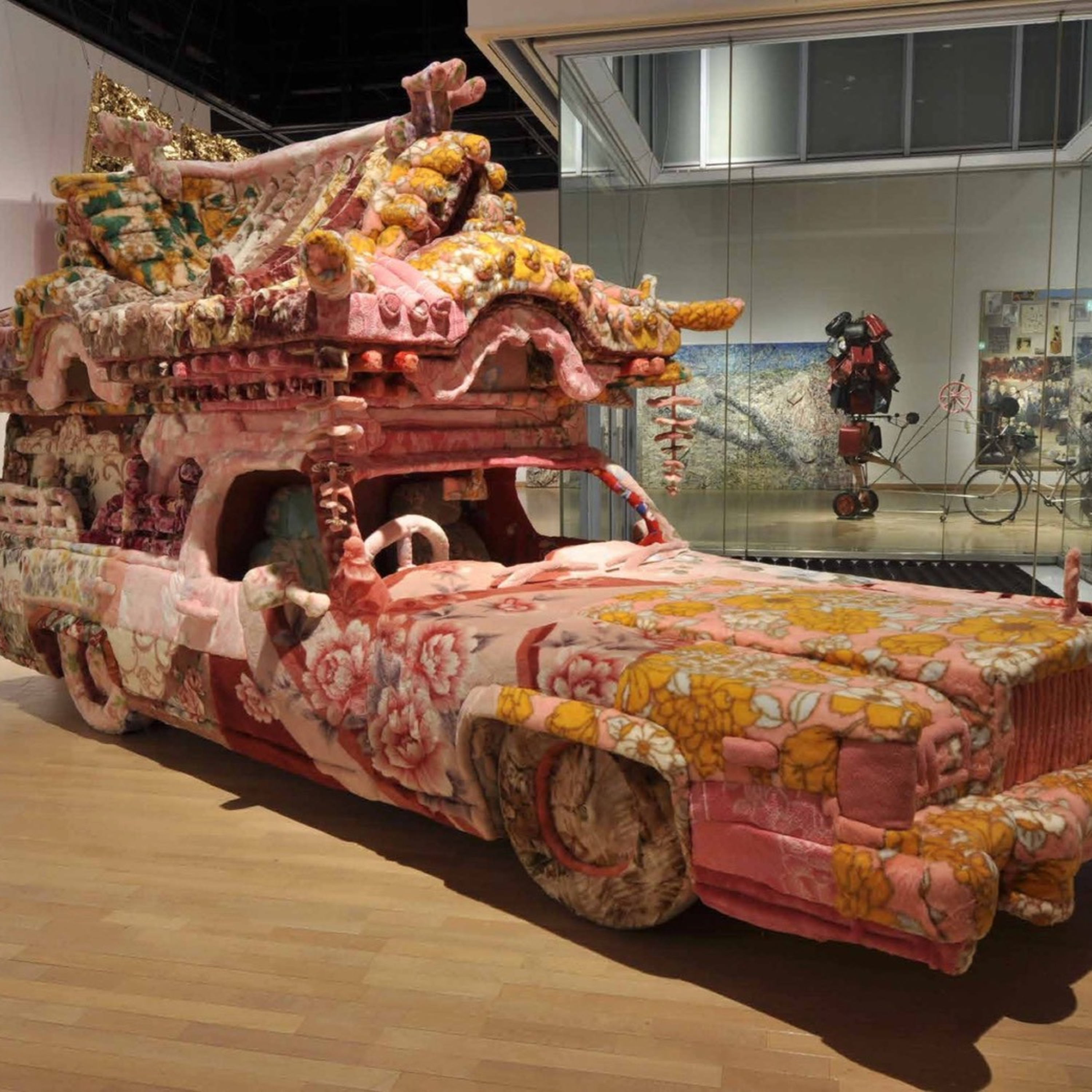 (39) ショート動画を見るかのように毛布を見ている！アーティスト 江頭誠さん にインタビュー後編 