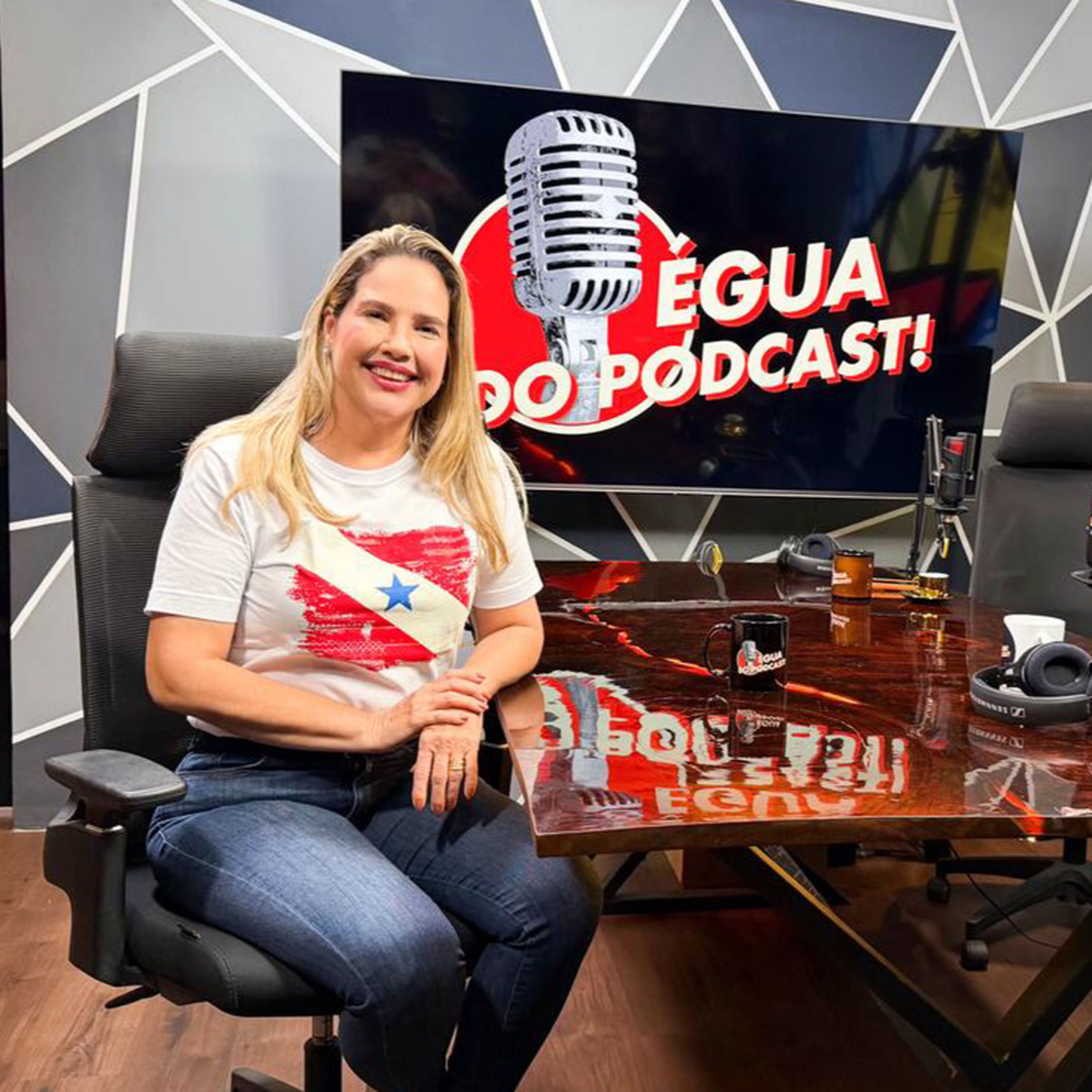 ÉGUA DO PODCAST #196 PAOLA ABUCATER ( PRÉ - CANDIDATA A DEP. ESTADUAL ) episode artwork