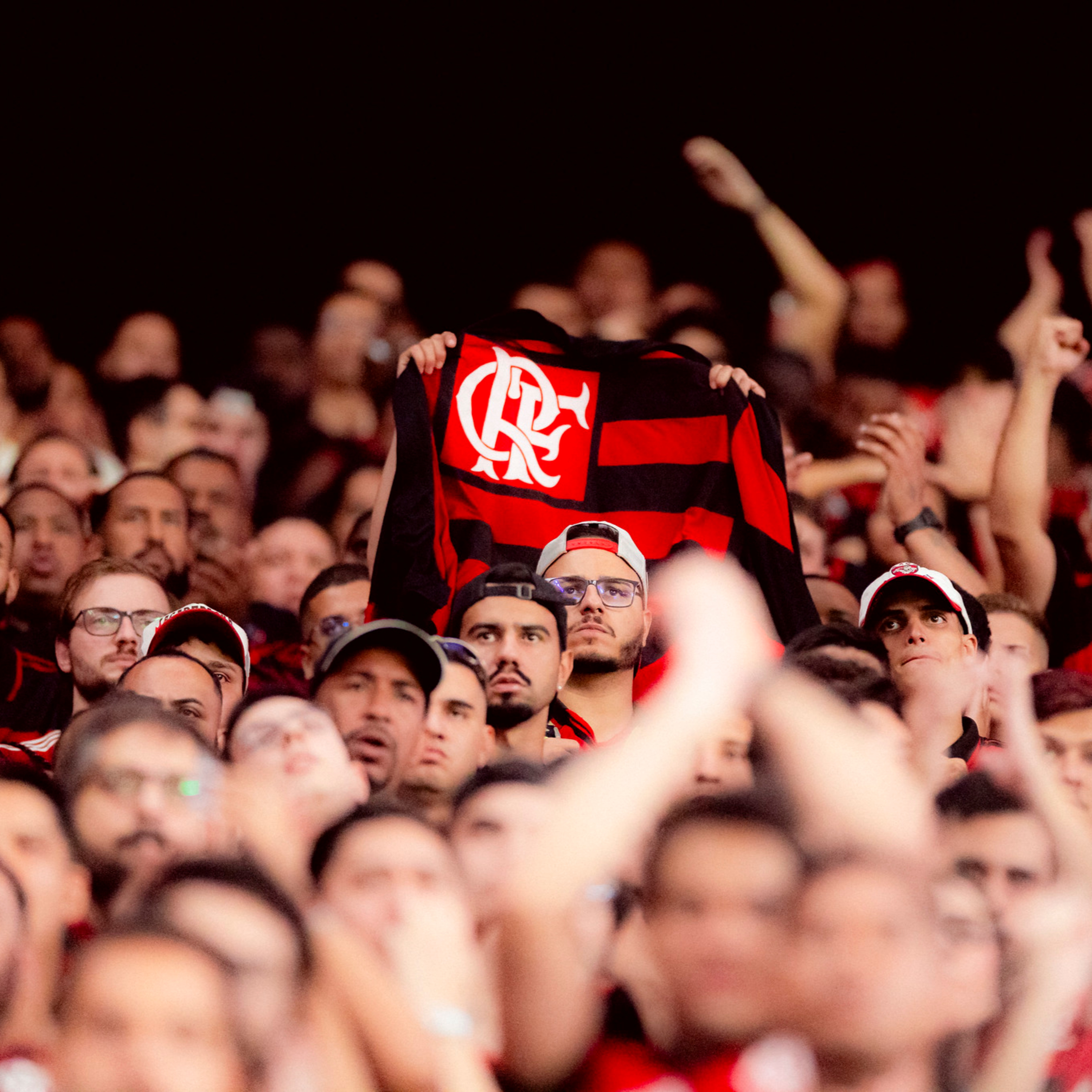 Flamengo lota estádios como visitante e aumenta receitas dos rivais no Brasileirão 2026; confira episode artwork
